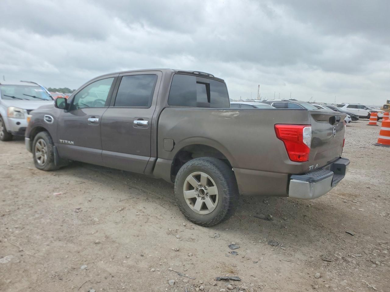 2017 Nissan Titan, S