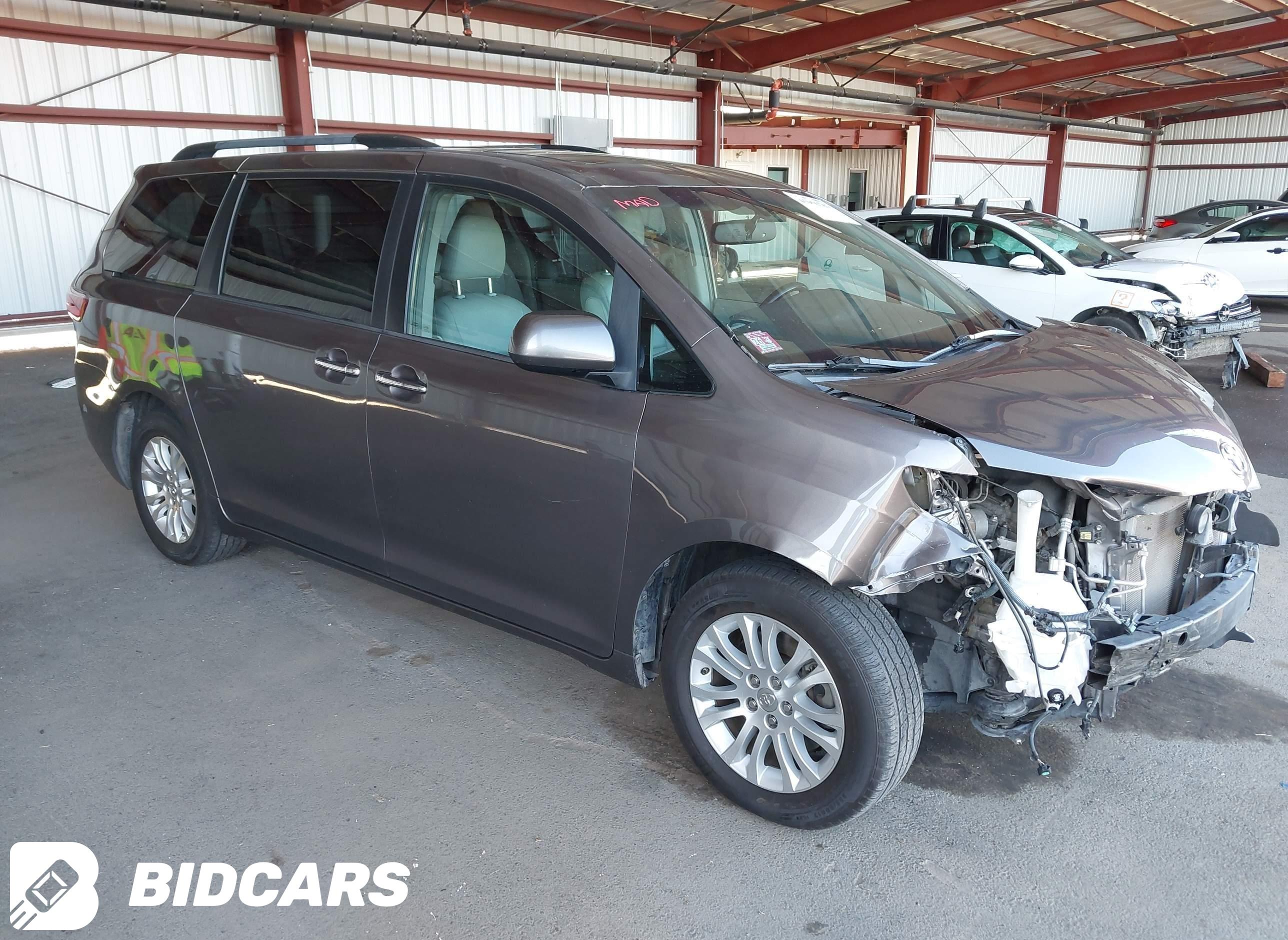 2016 Toyota Sienna, Xle 8 Pas...