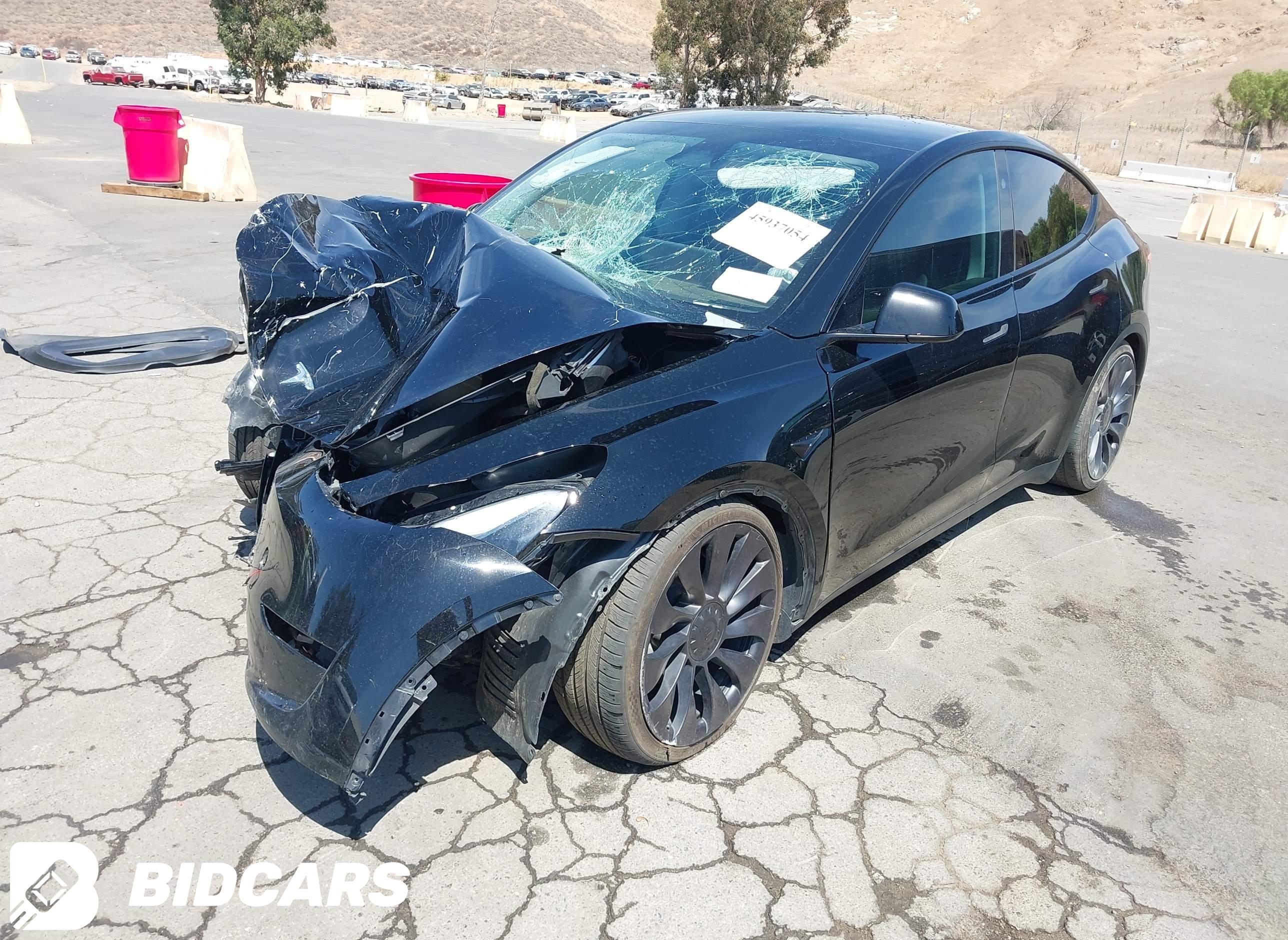 2023 Tesla Model Y, Performan...