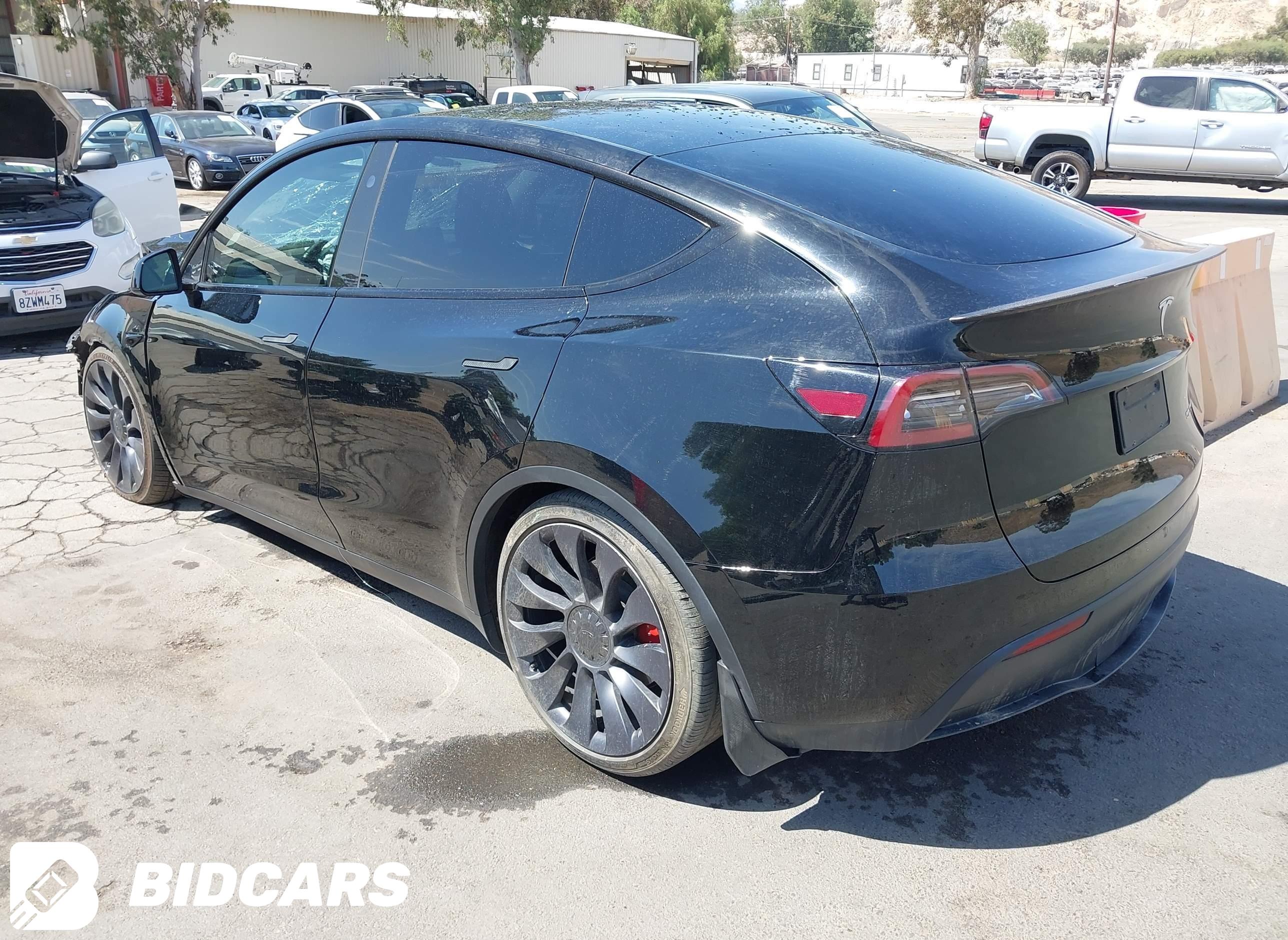 2023 Tesla Model Y, Performan...