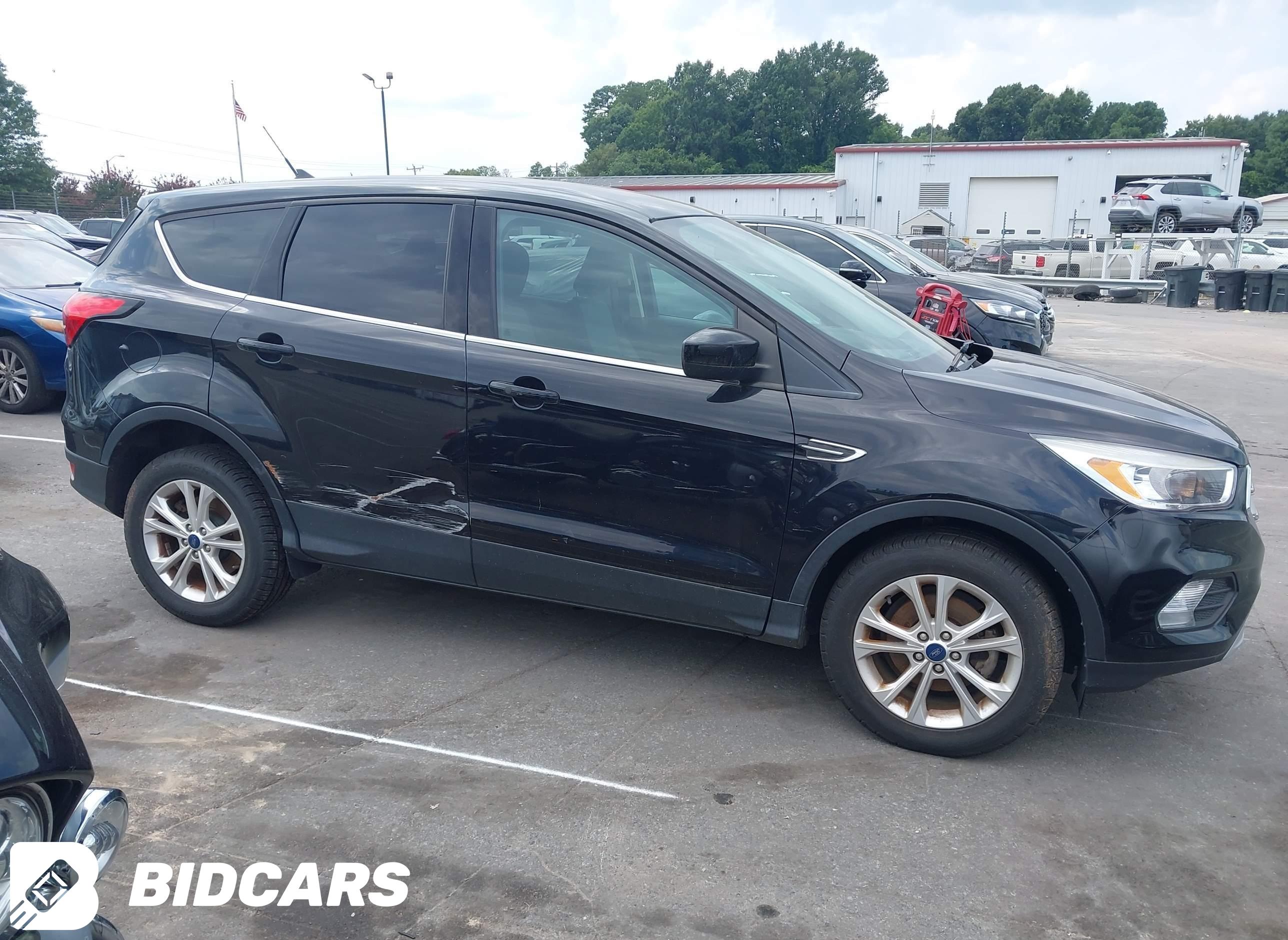 2019 Ford Escape, SE