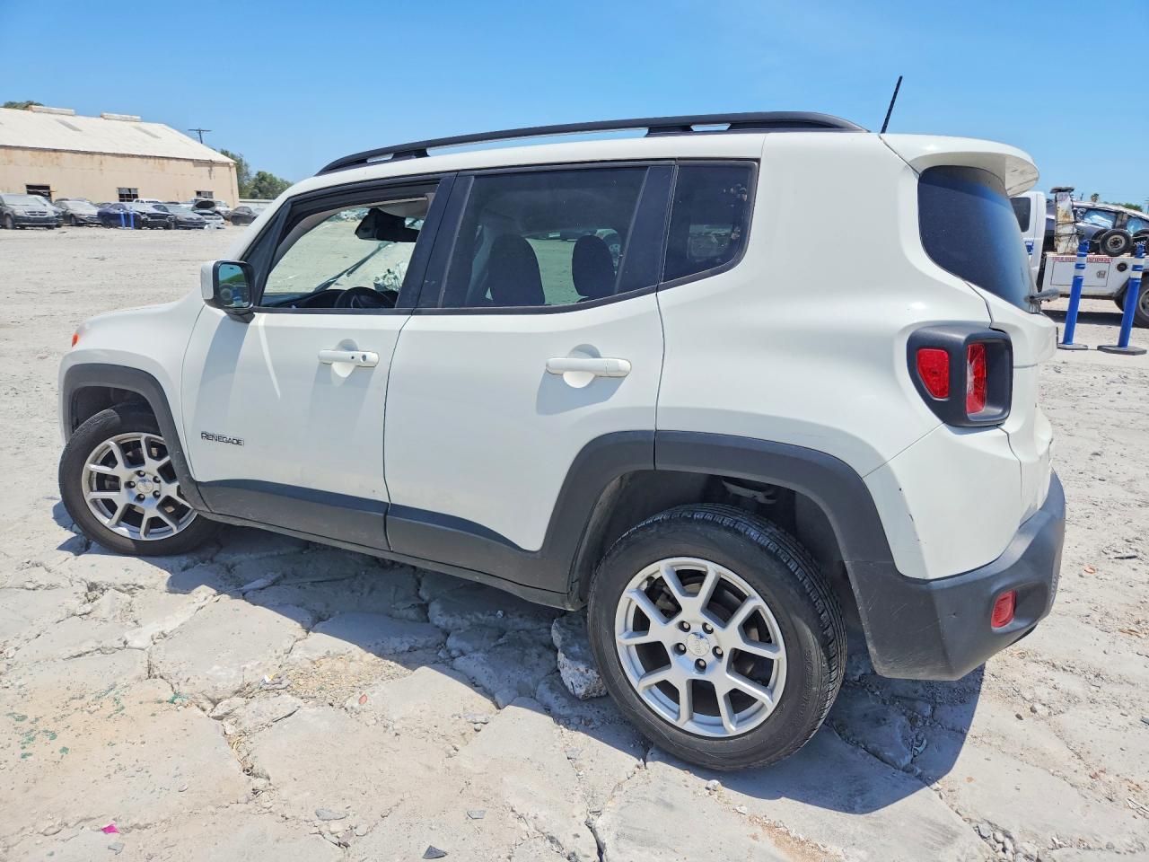 2020 Jeep Renegade, Latitude