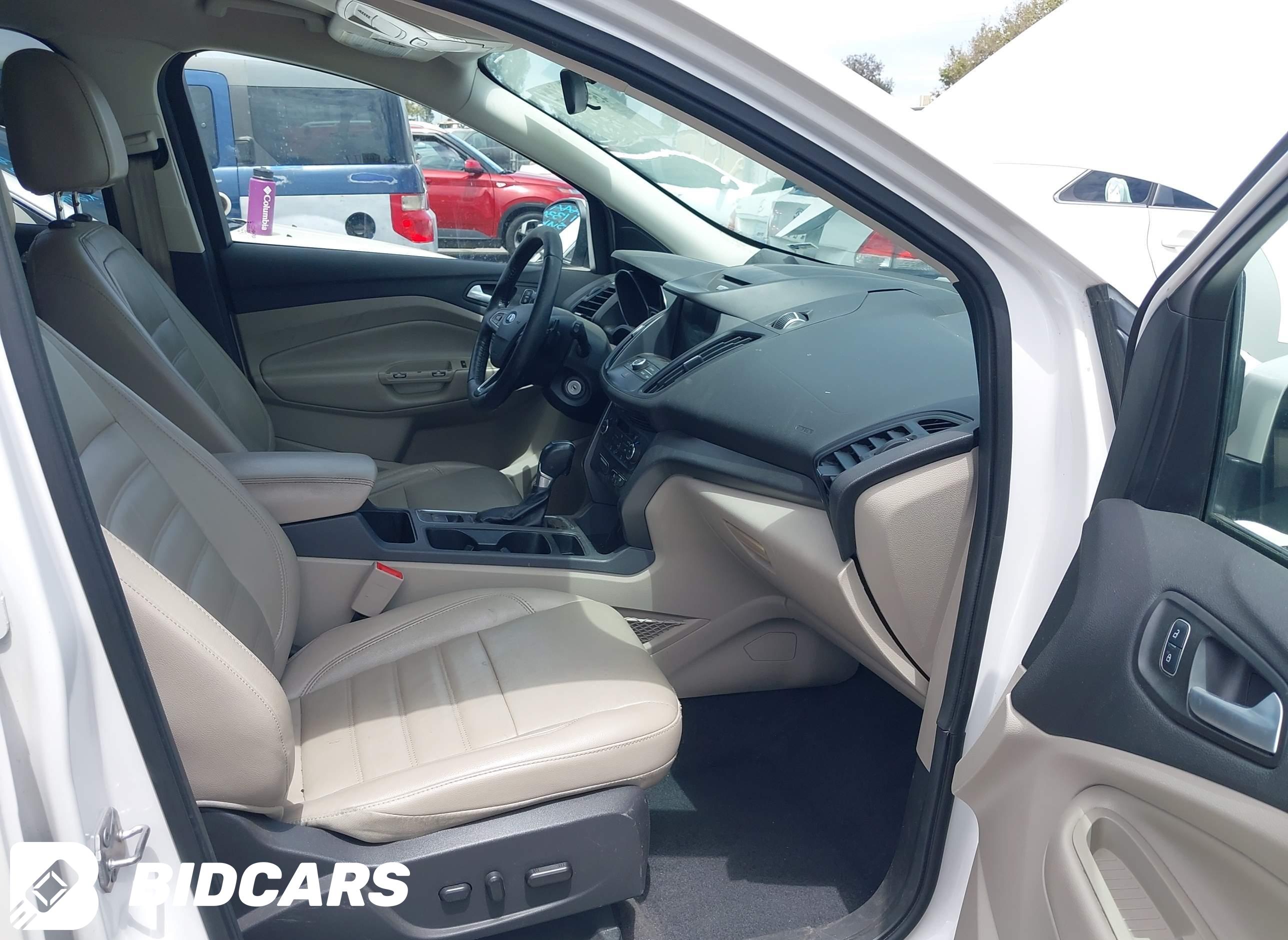 2017 Ford Escape, SE