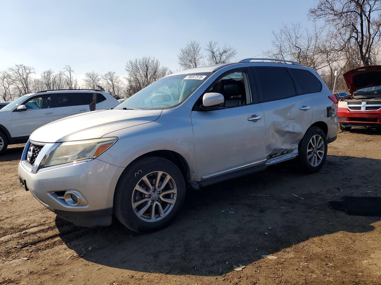 2016 Nissan Pathfinder, SL