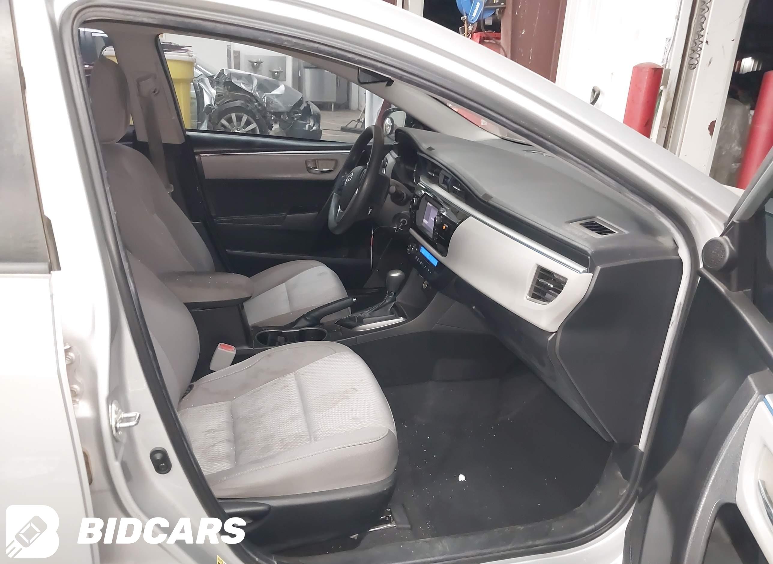 2015 Toyota Corolla, LE