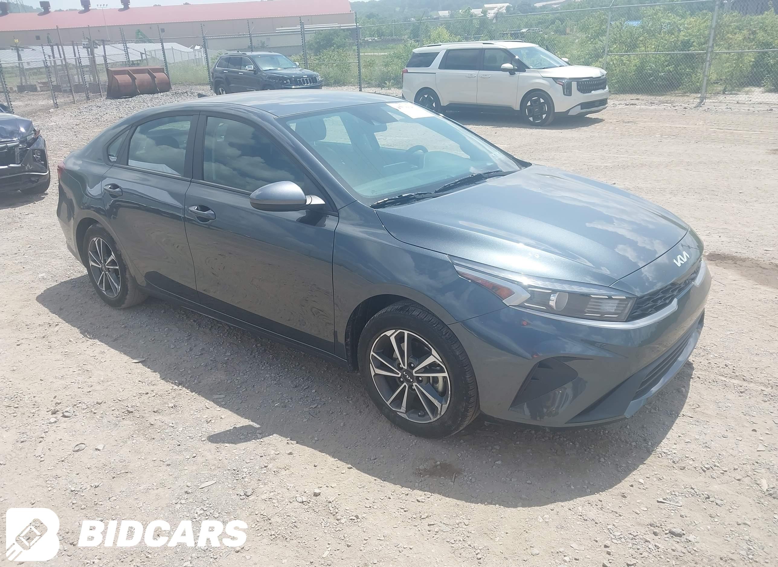 2023 KIA Forte, Lxs