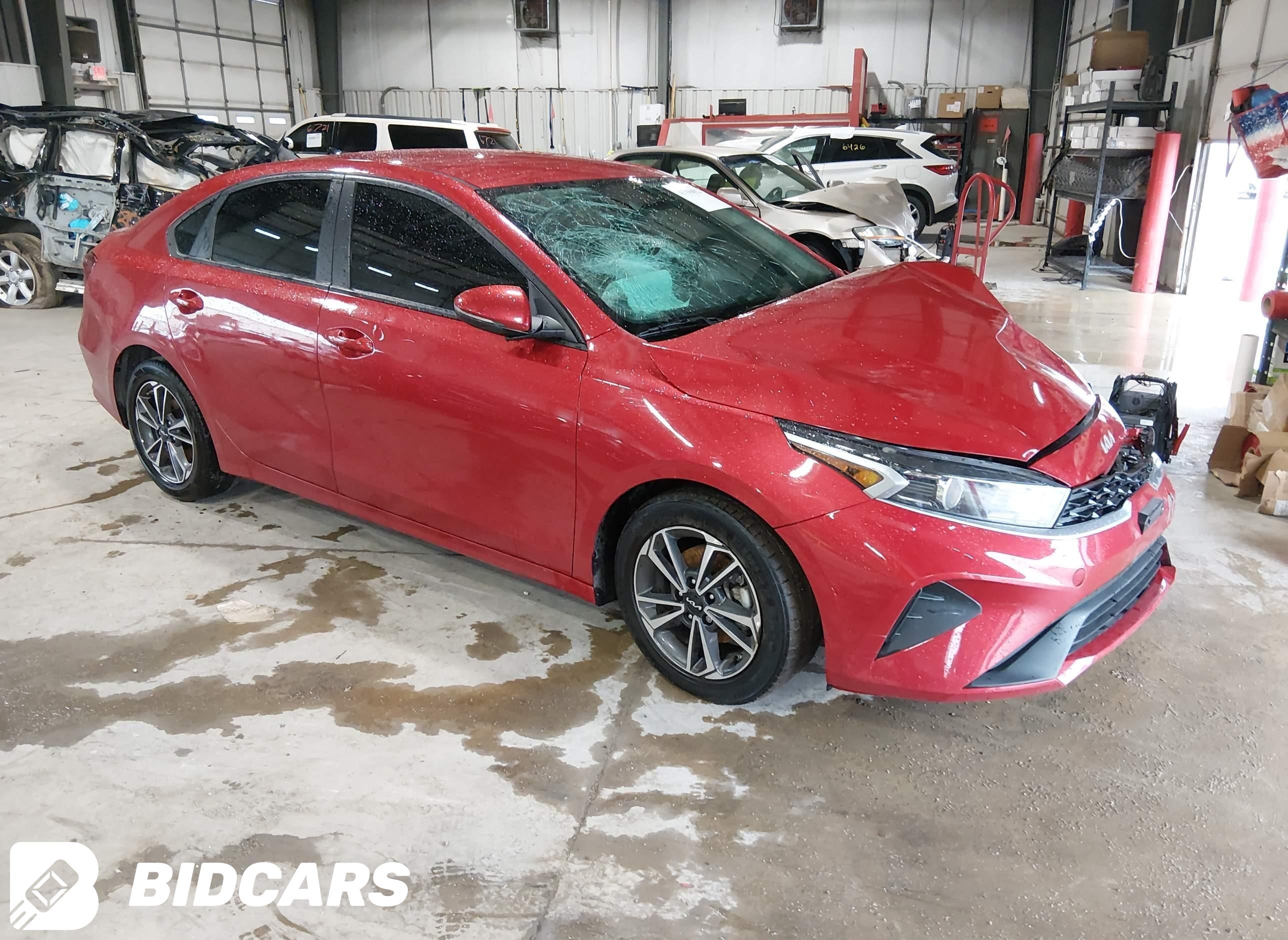 2023 KIA Forte, Lxs