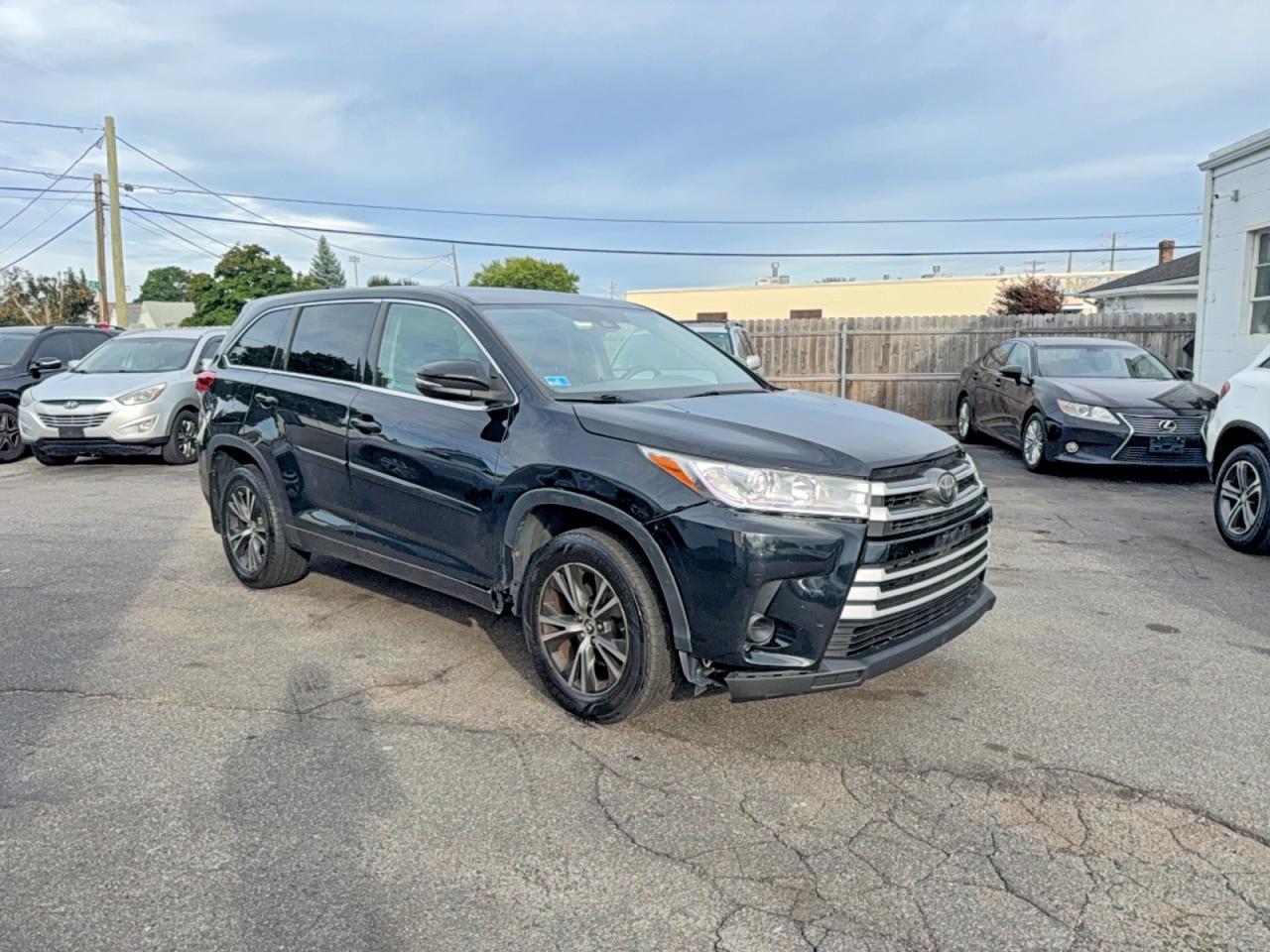 2018 Toyota Highlander, LE