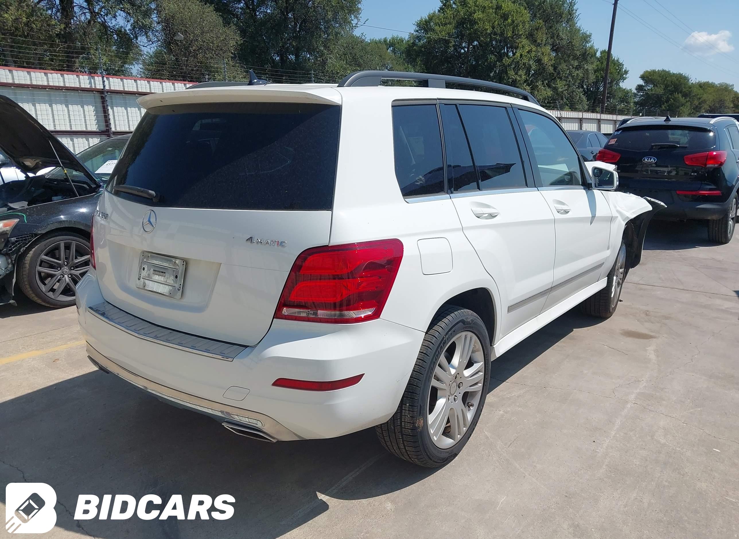 2015 Mercedes-Benz GLK 350, 4...