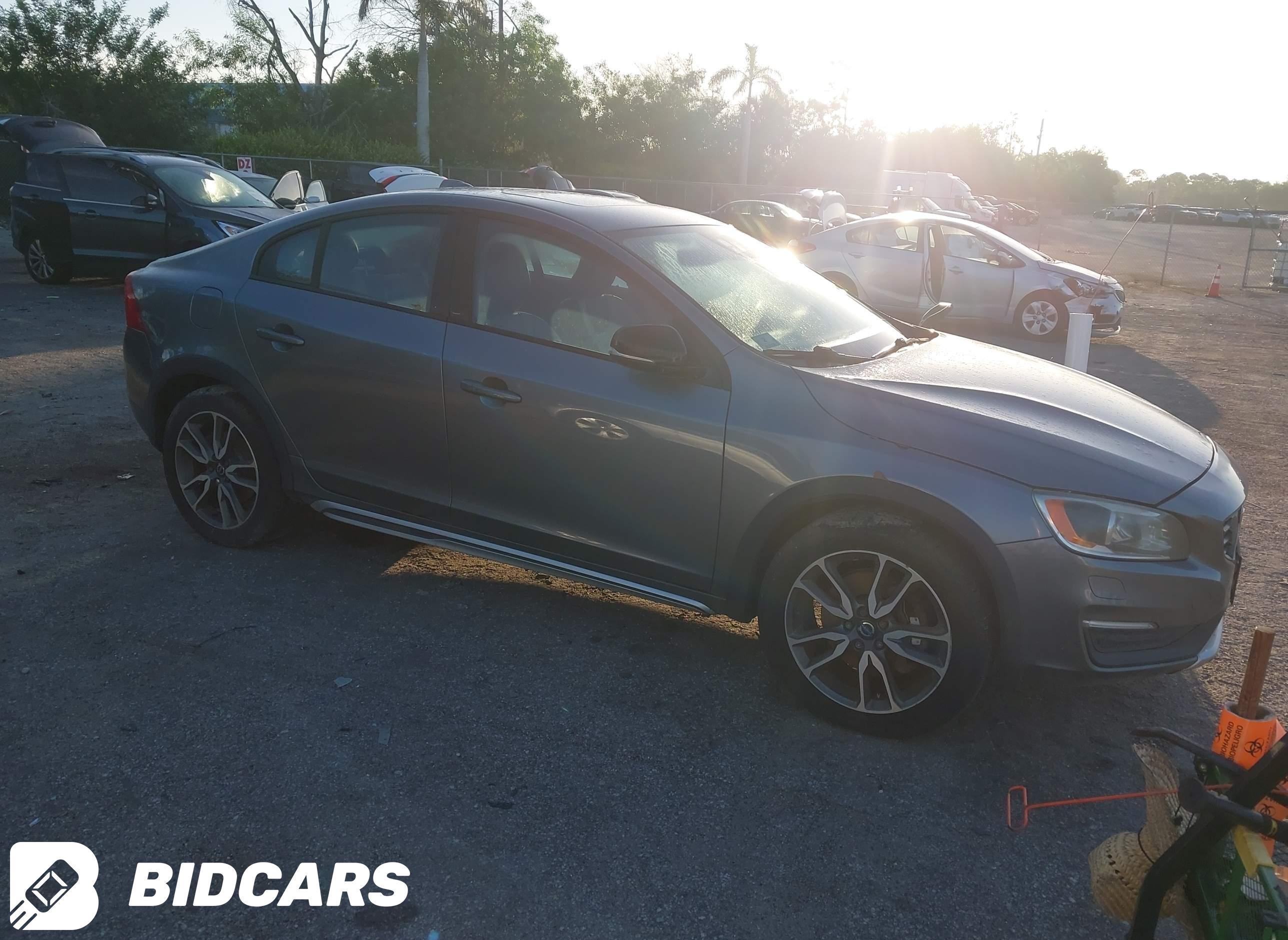 2016 Volvo S60, Cross Country...