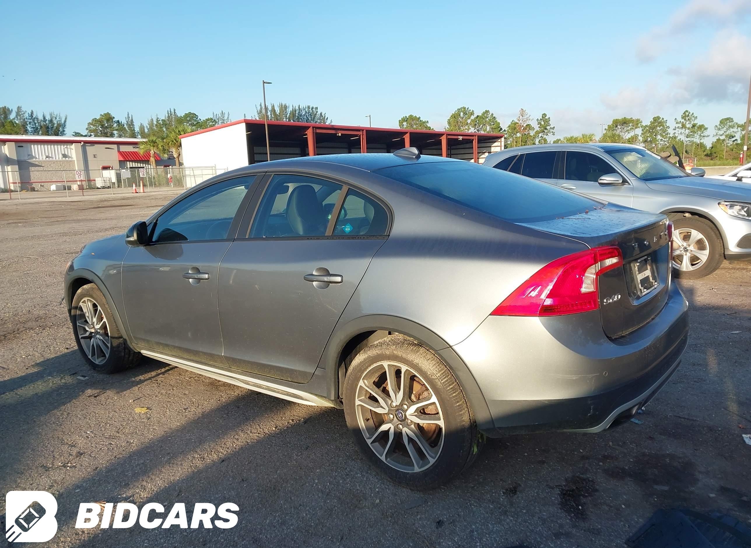 2016 Volvo S60, Cross Country...