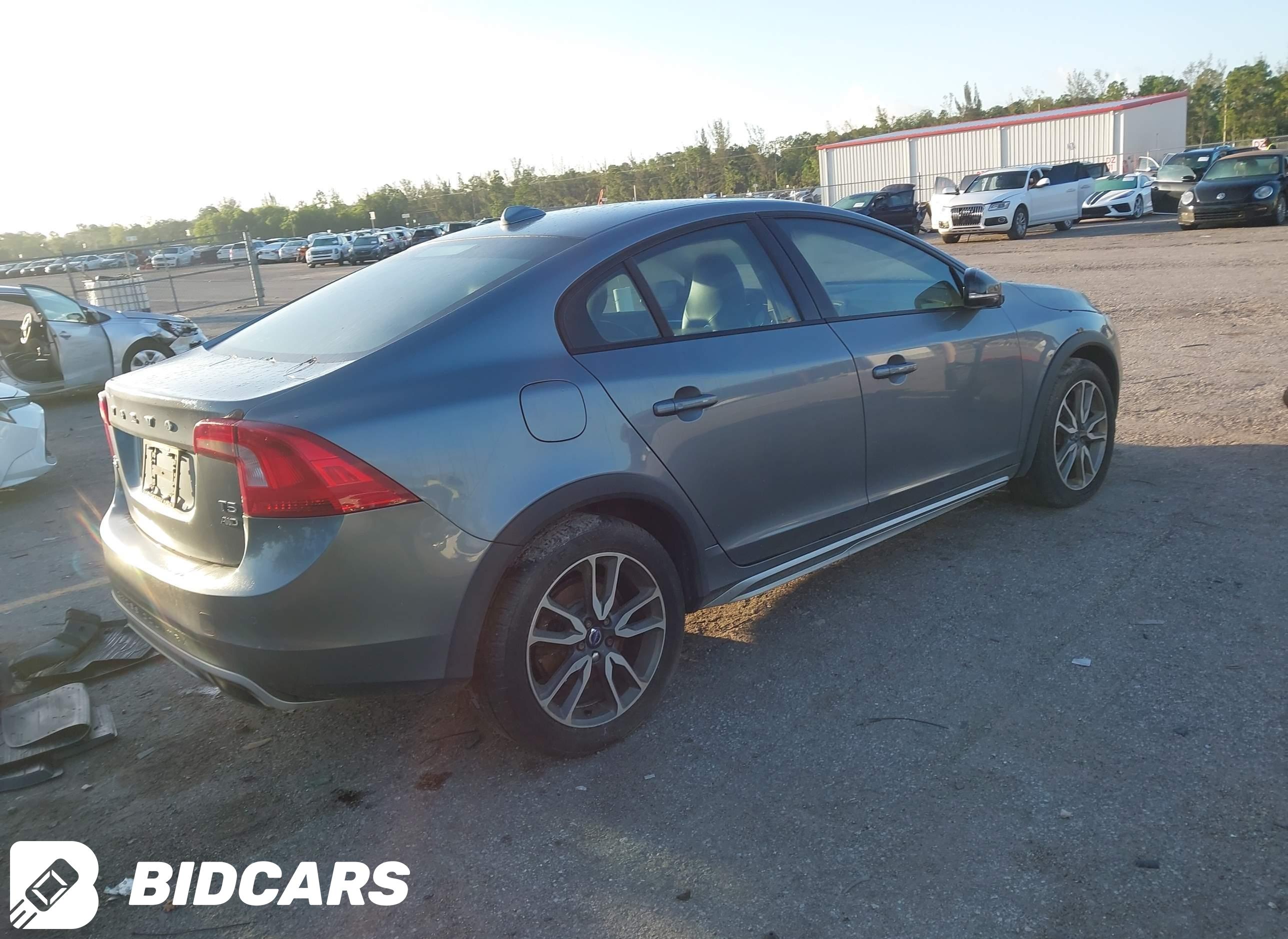 2016 Volvo S60, Cross Country...