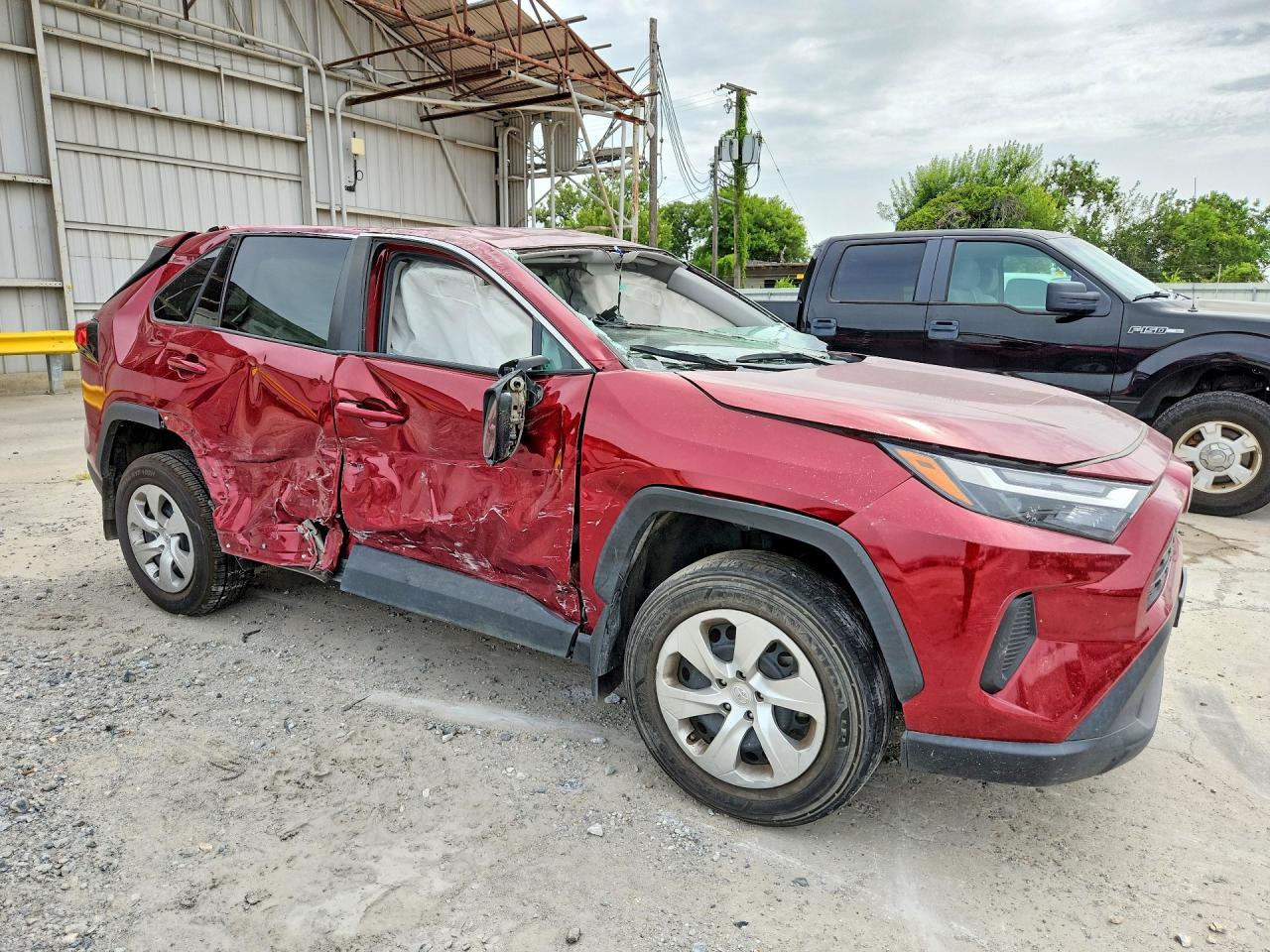 2023 Toyota RAV4, LE