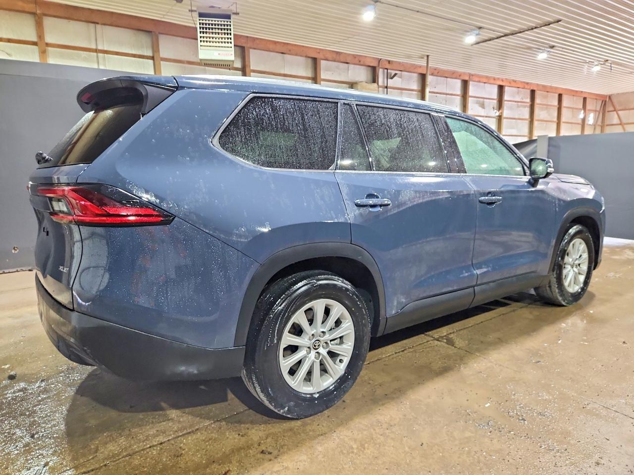 2025 Toyota Grand, Xle