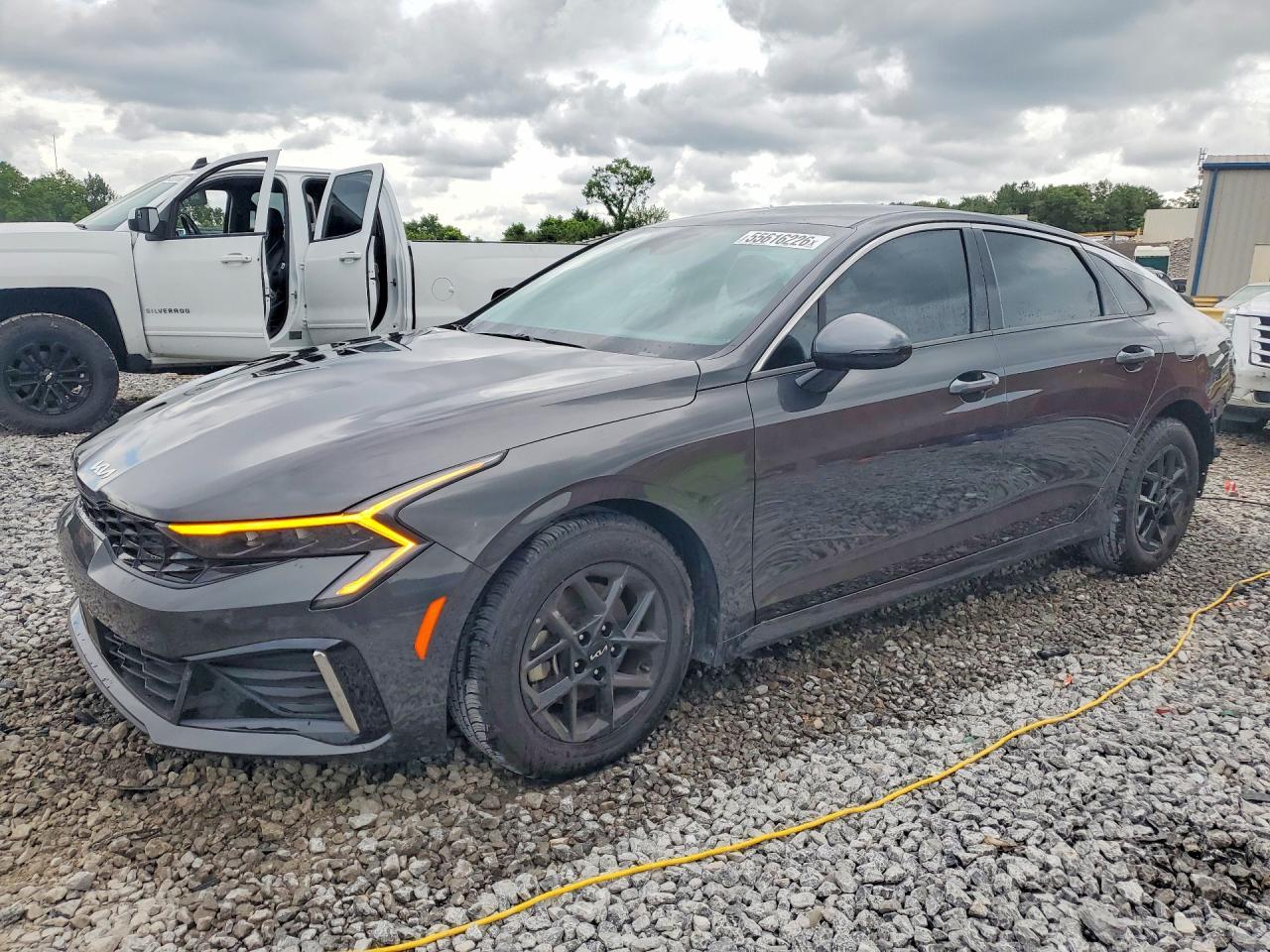 2025 KIA K5, Lxs