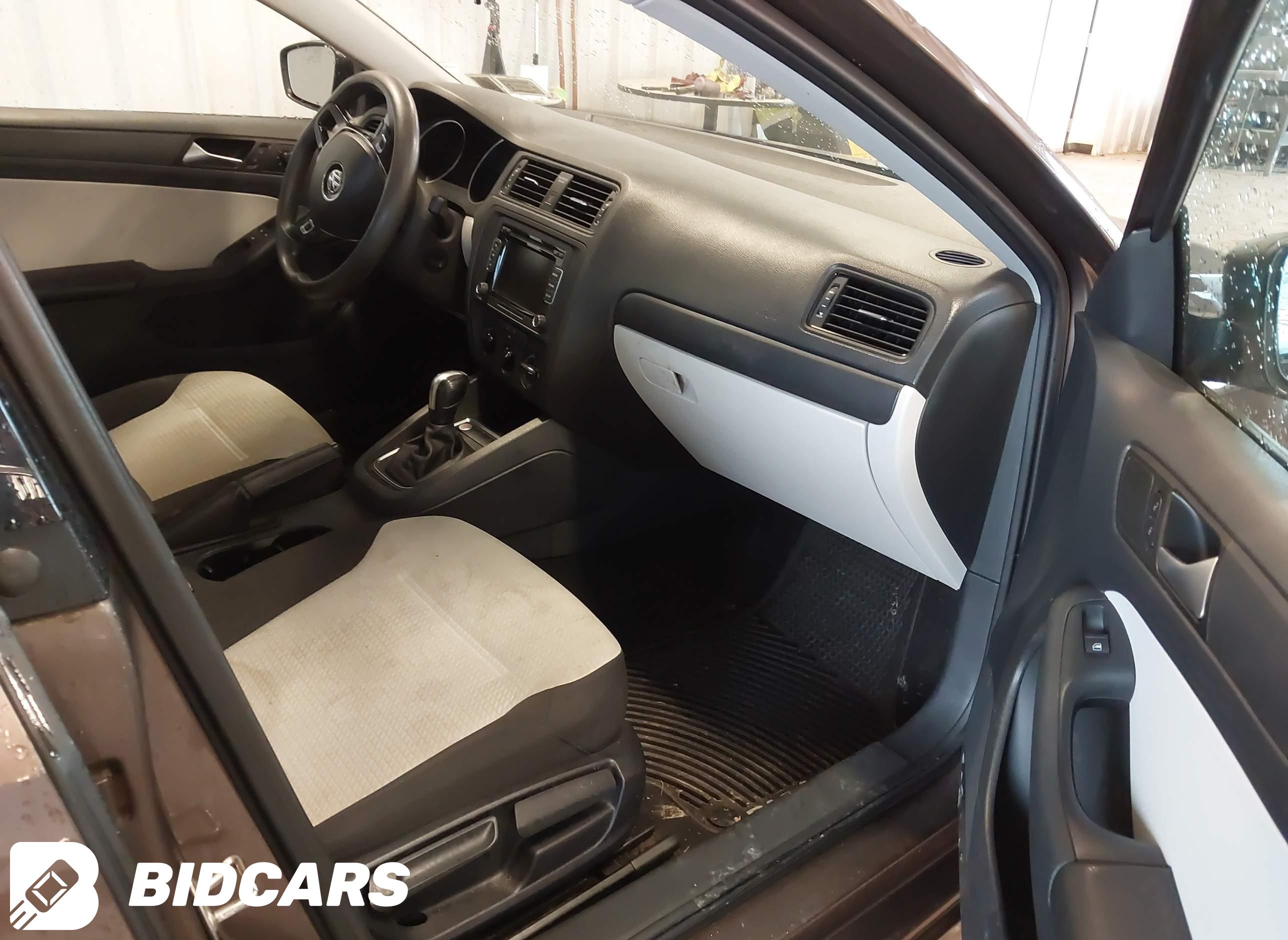2015 Volkswagen Jetta, 2.0L S