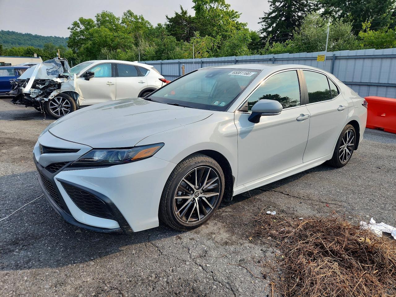 2024 Toyota Camry, SE