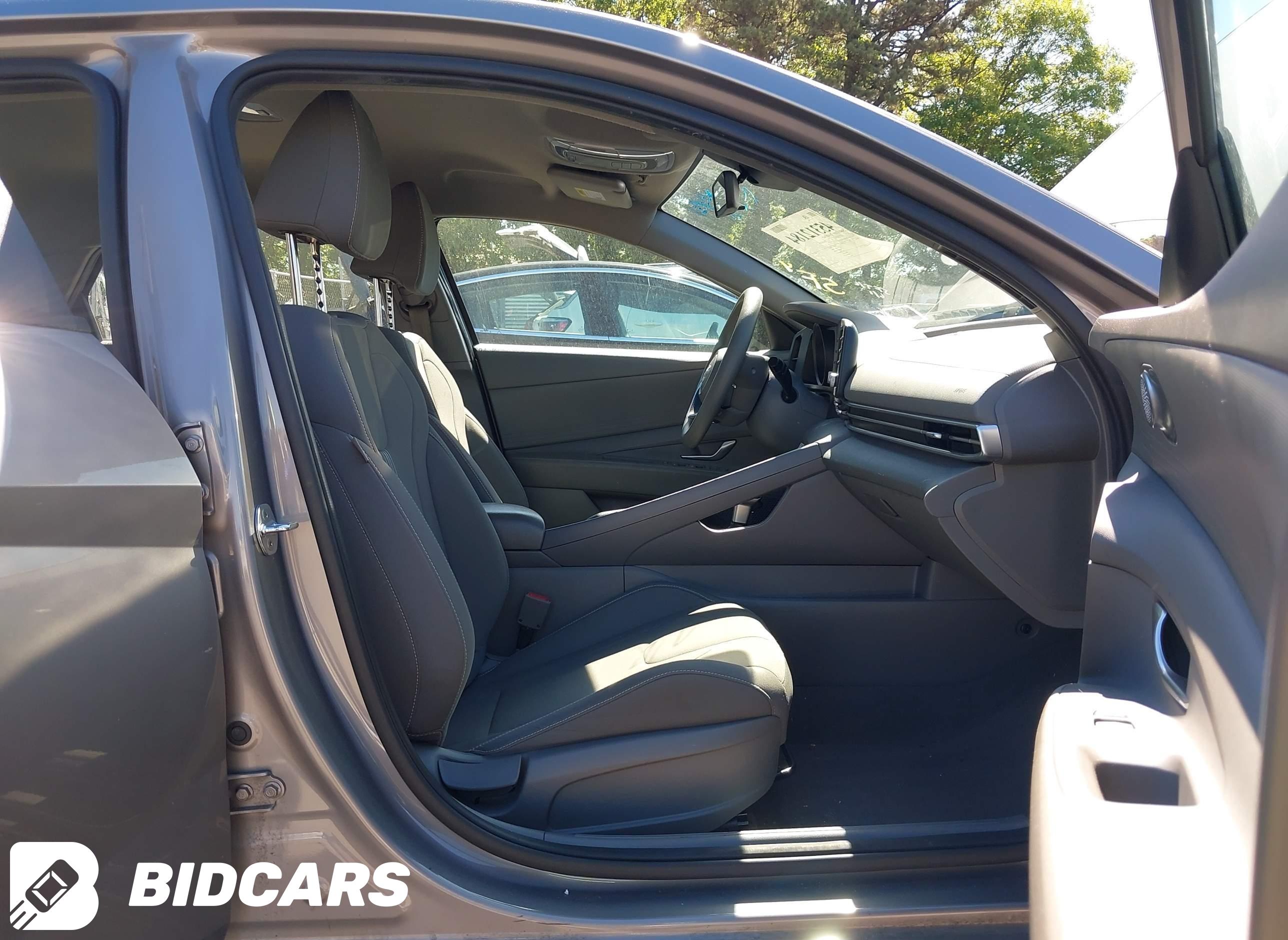 2021 Hyundai Elantra, Sel