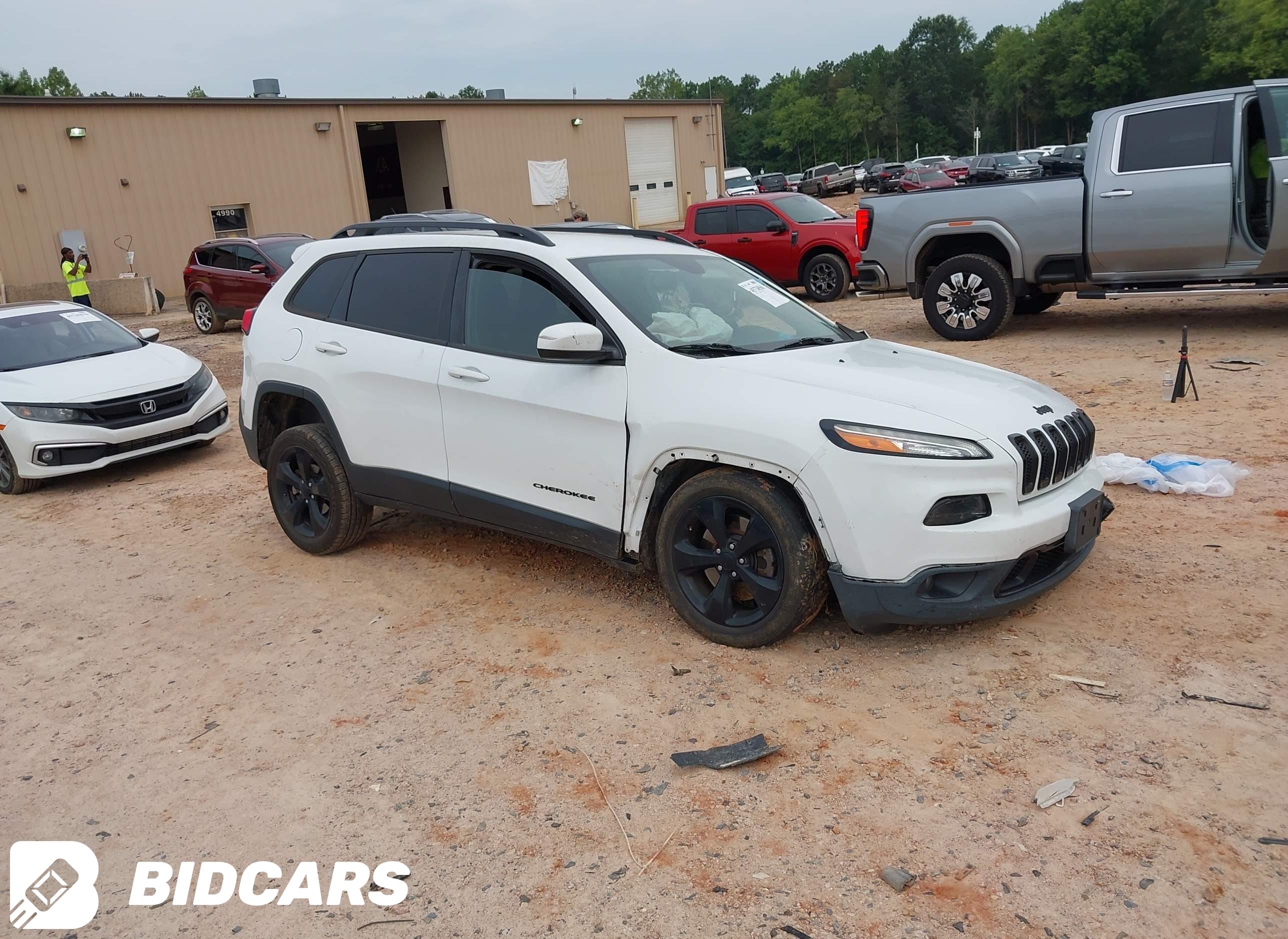 2016 Jeep Cherokee, Altitude