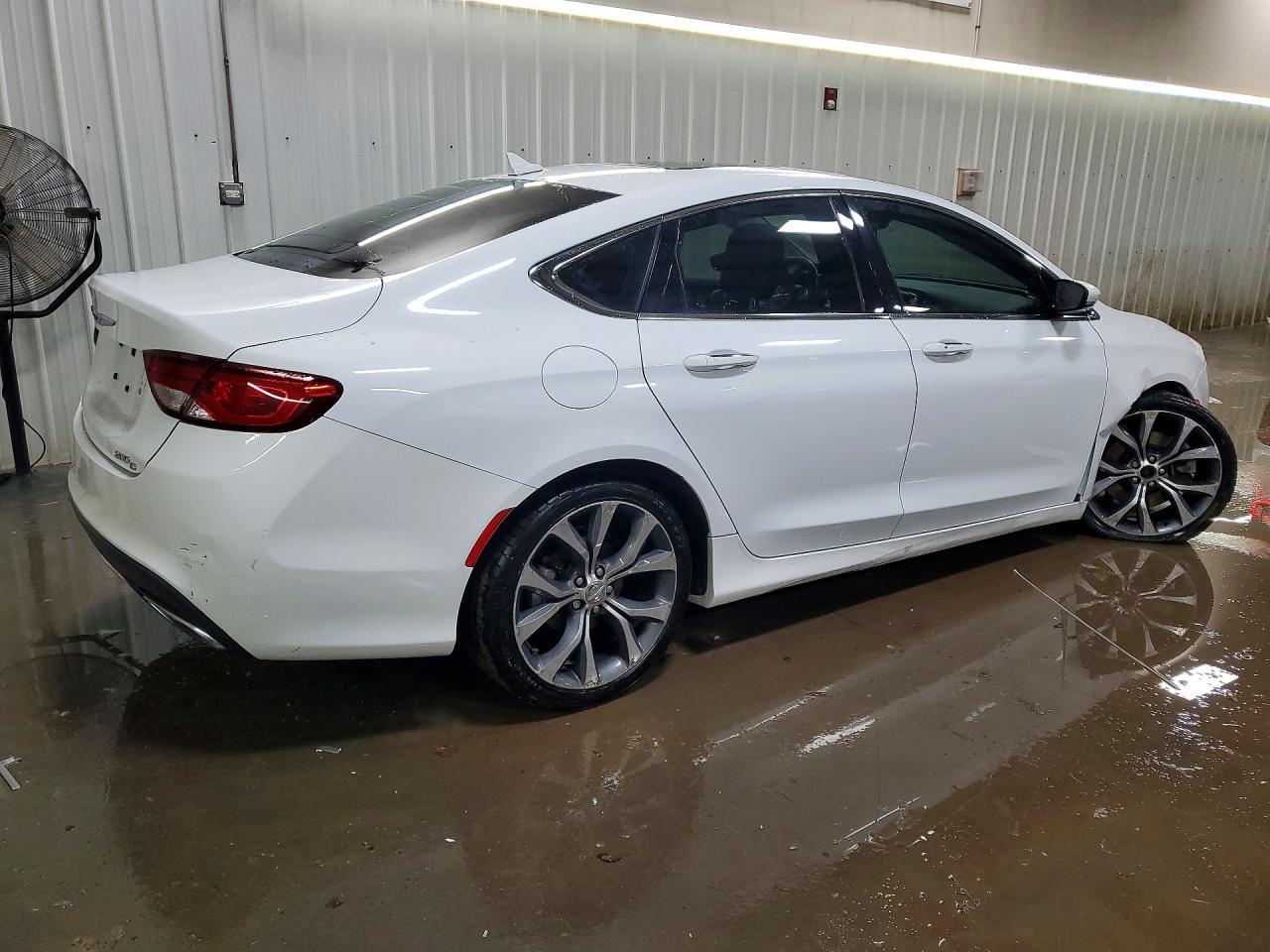2015 Chrysler 200, C
