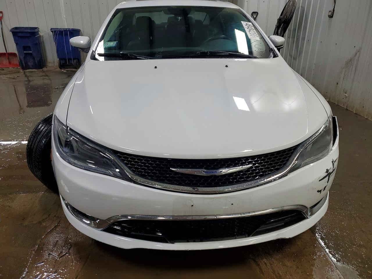 2015 Chrysler 200, C