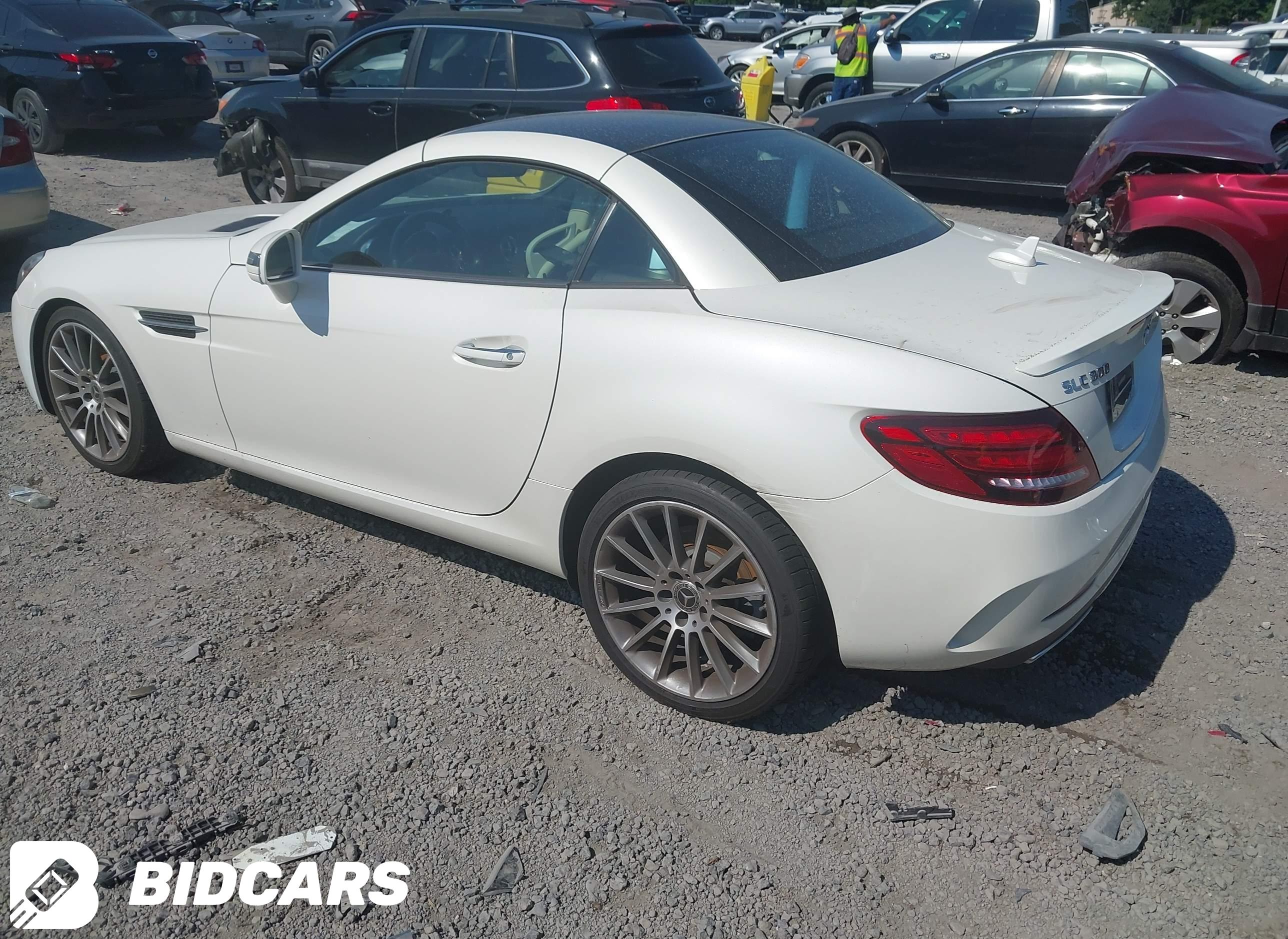 2019 Mercedes-Benz SLC 300