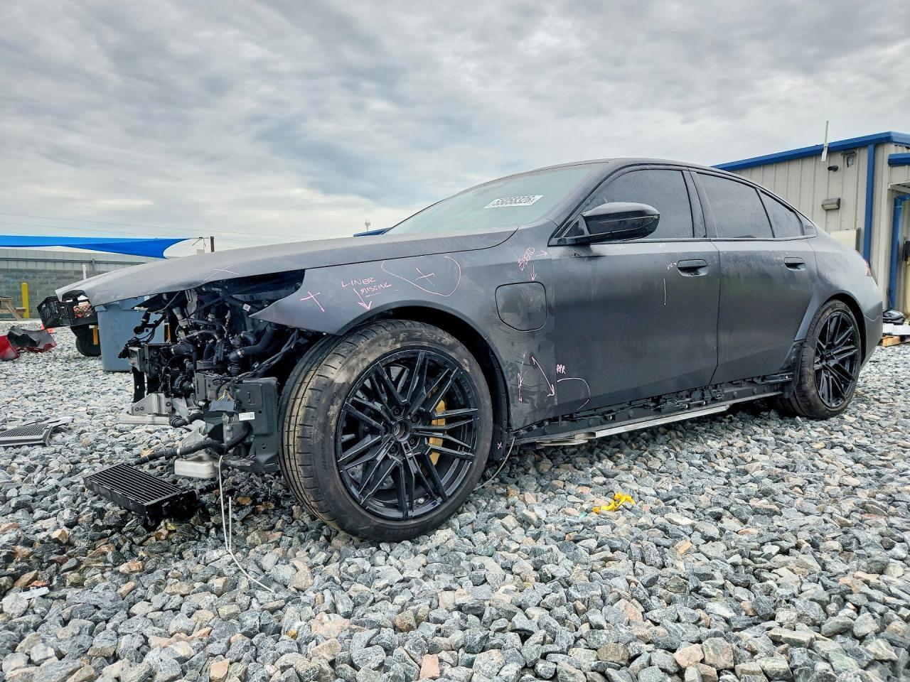 2025 BMW M5