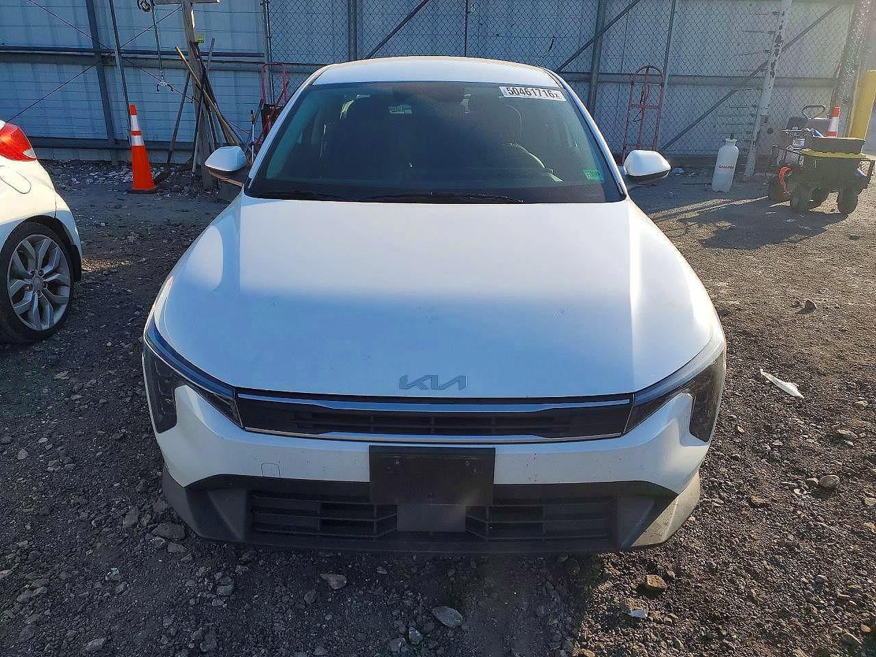 2025 KIA K4, Lxs