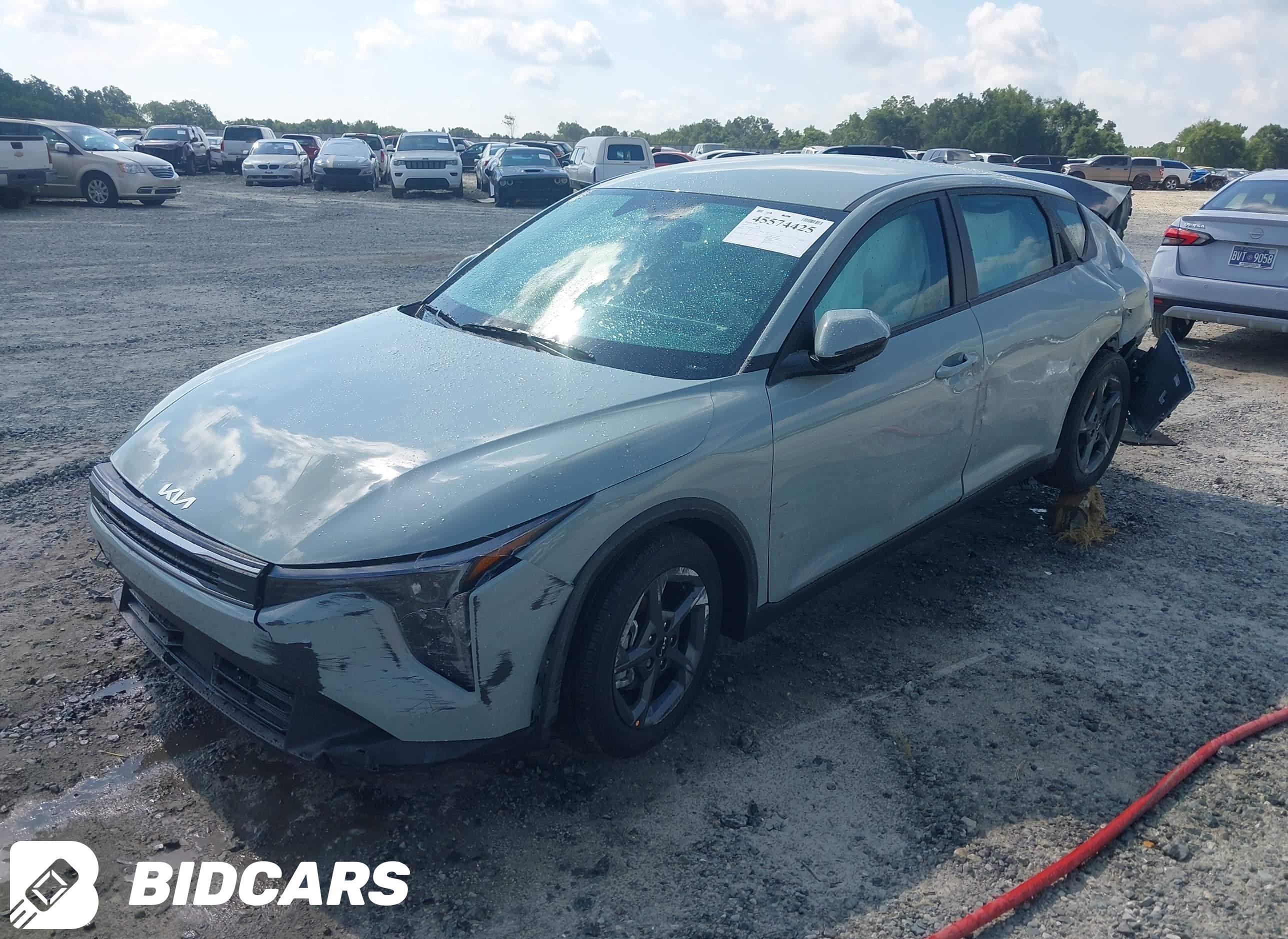 2025 KIA K4, Lxs
