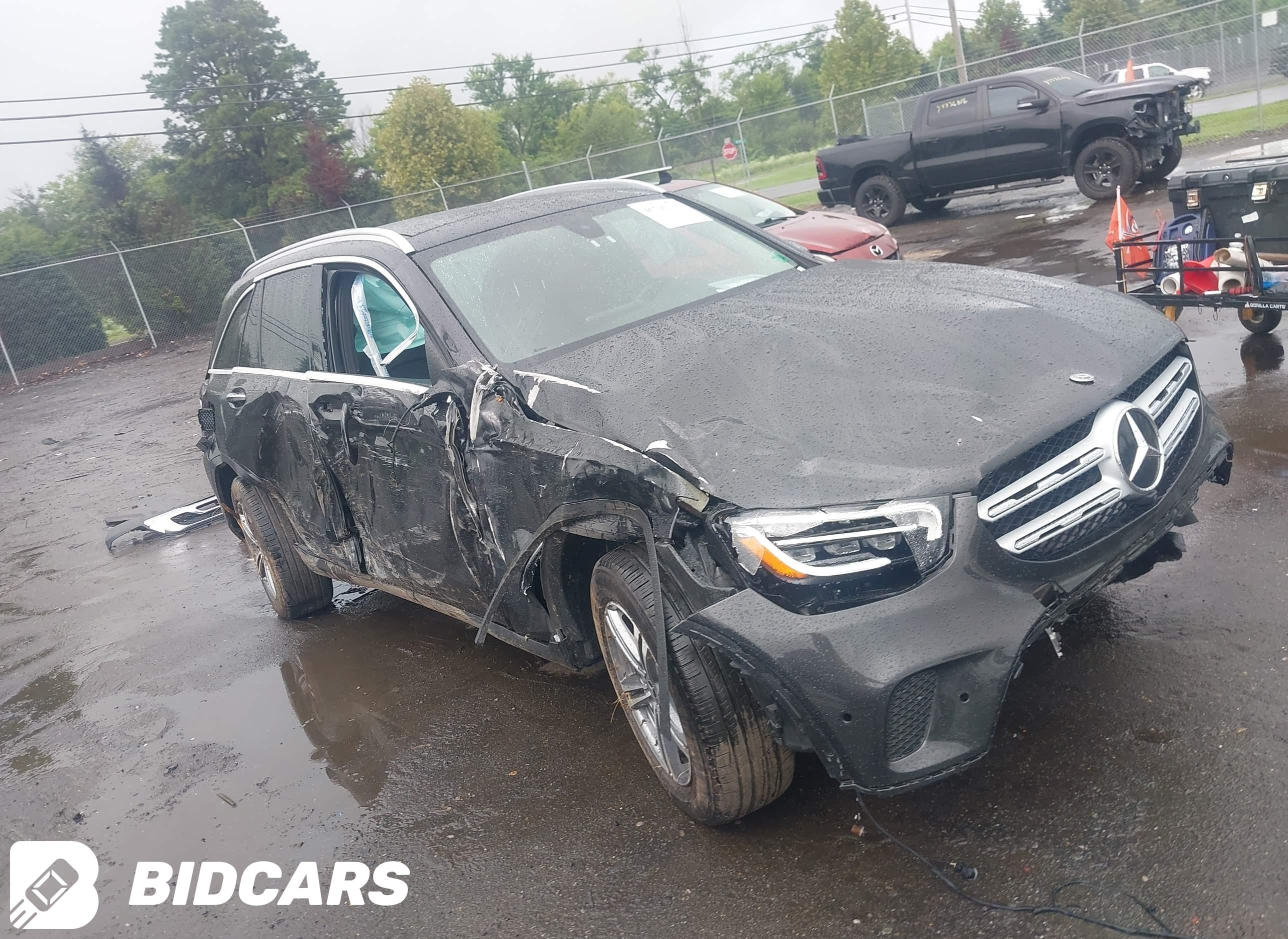 2021 Mercedes-Benz GLC 300, 4...