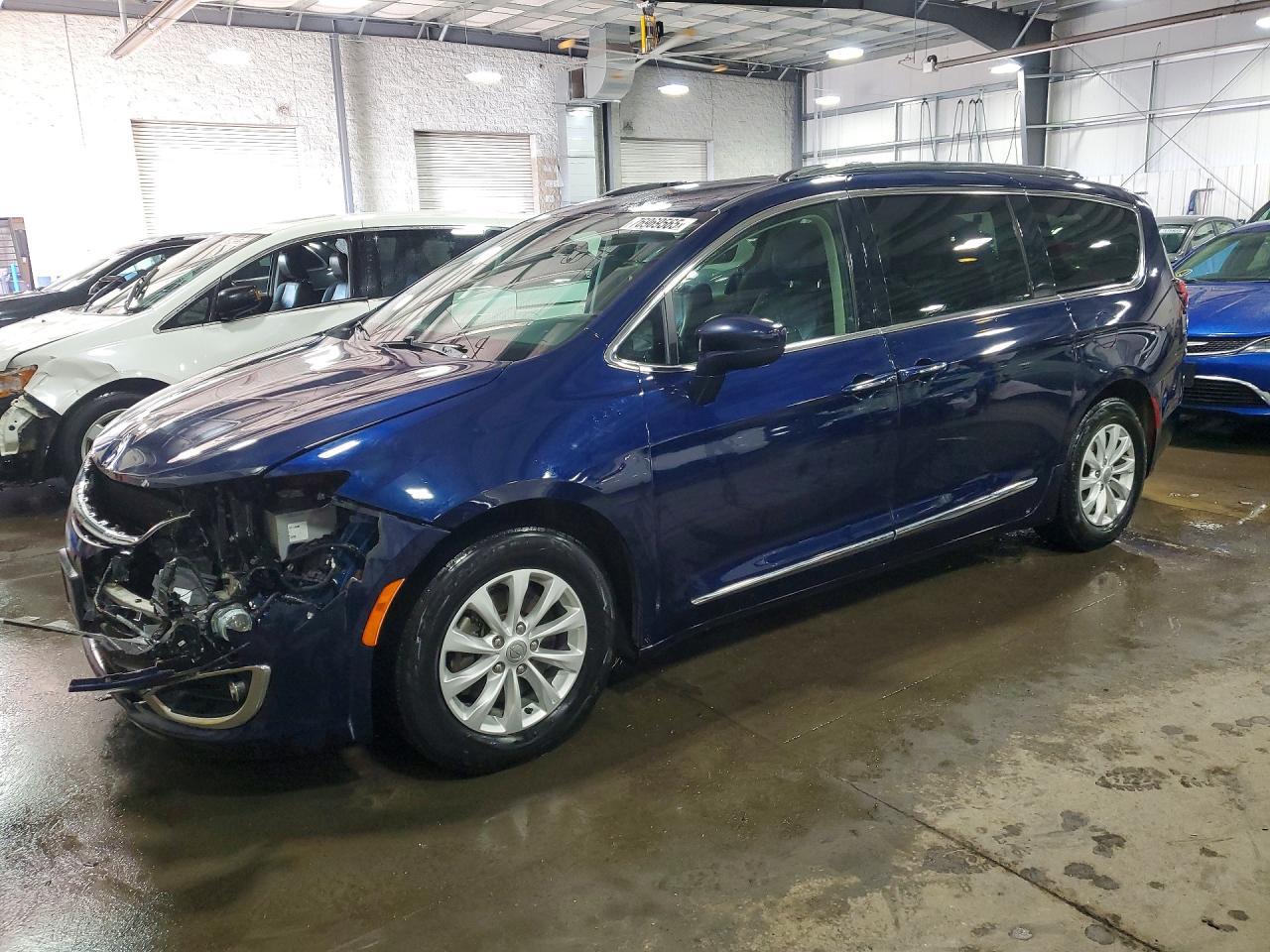 2019 Chrysler Pacifica, Touri...