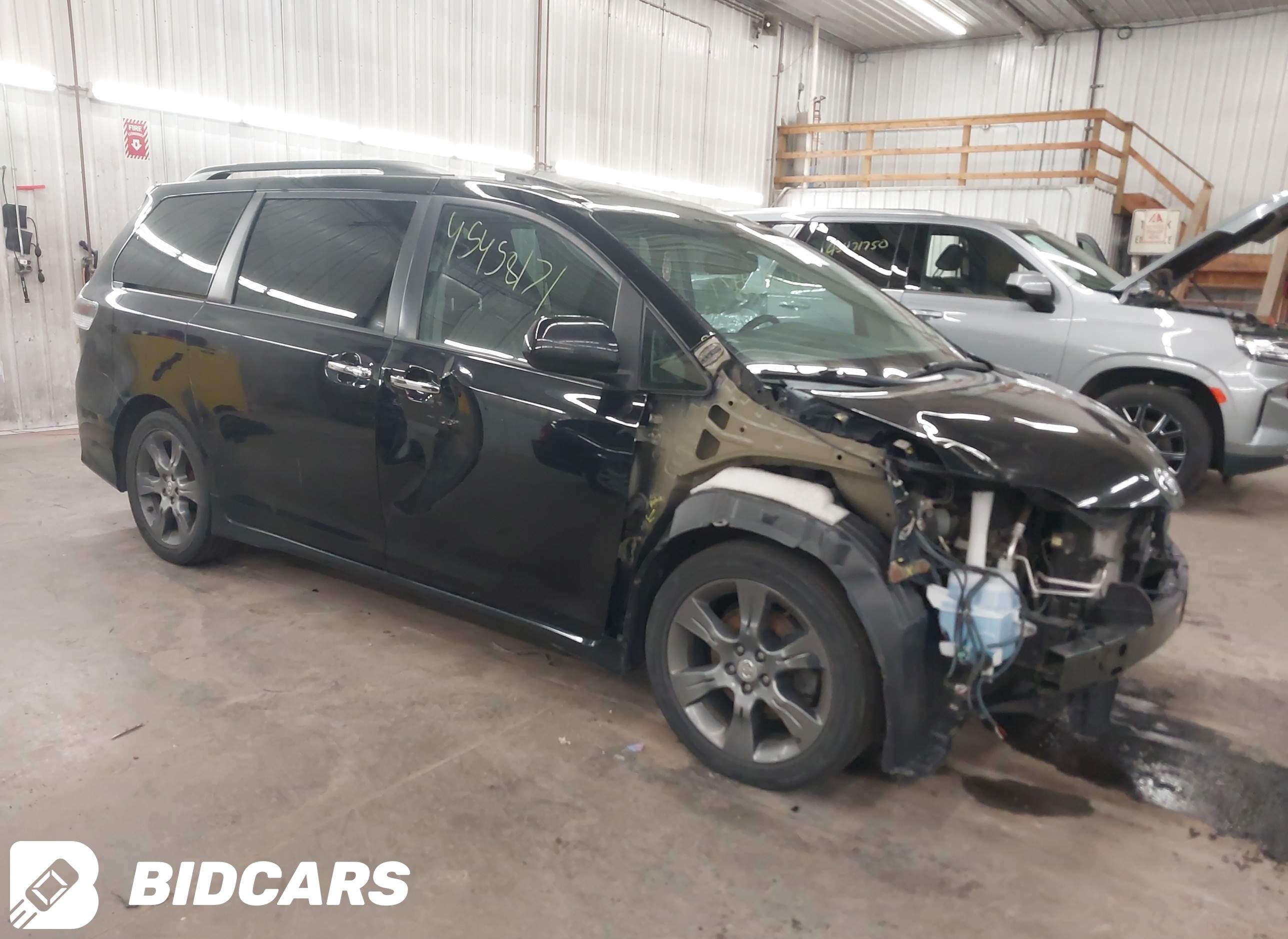 2015 Toyota Sienna, Se 8 Pass...