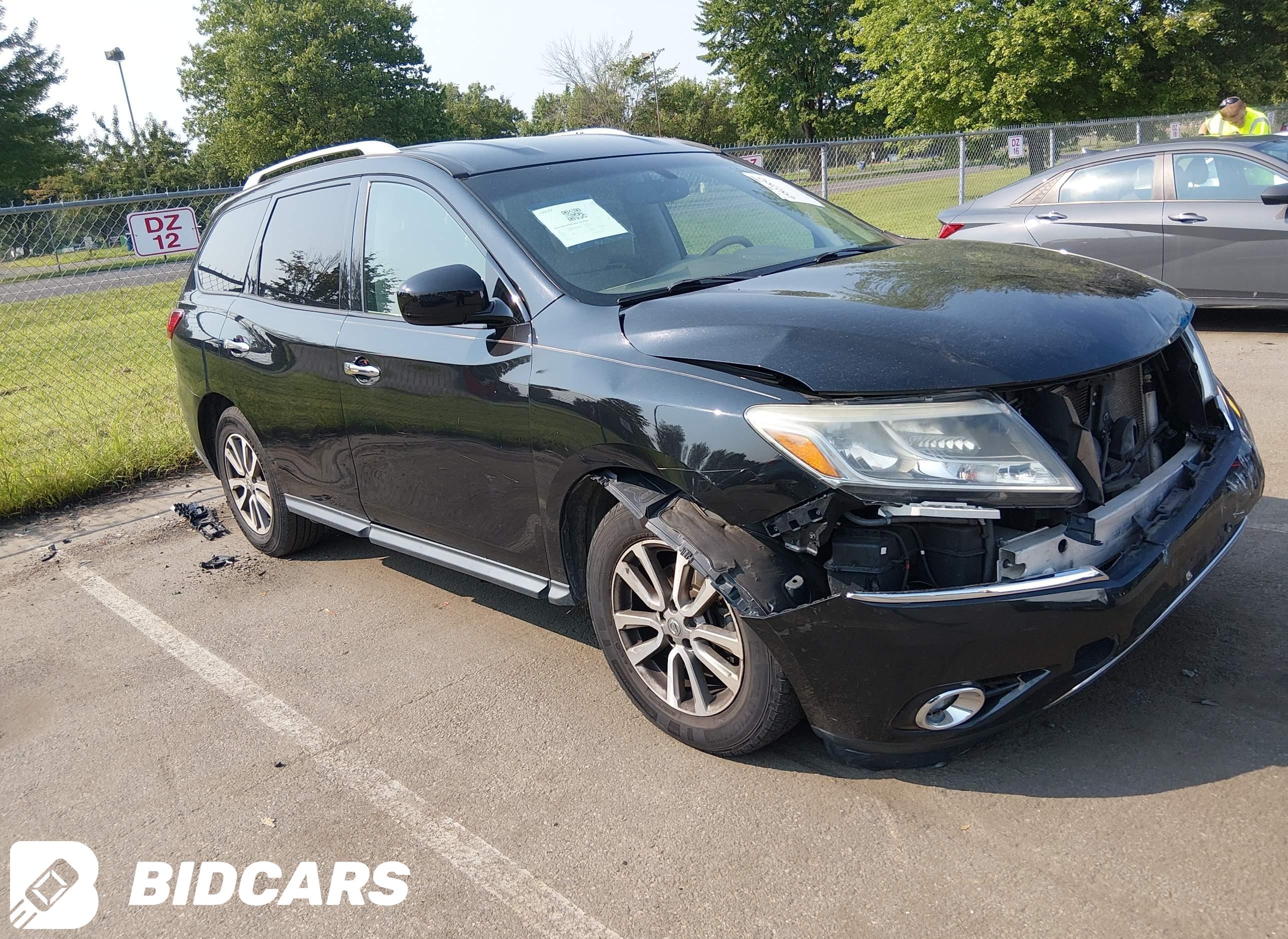 2015 Nissan Pathfinder, SV