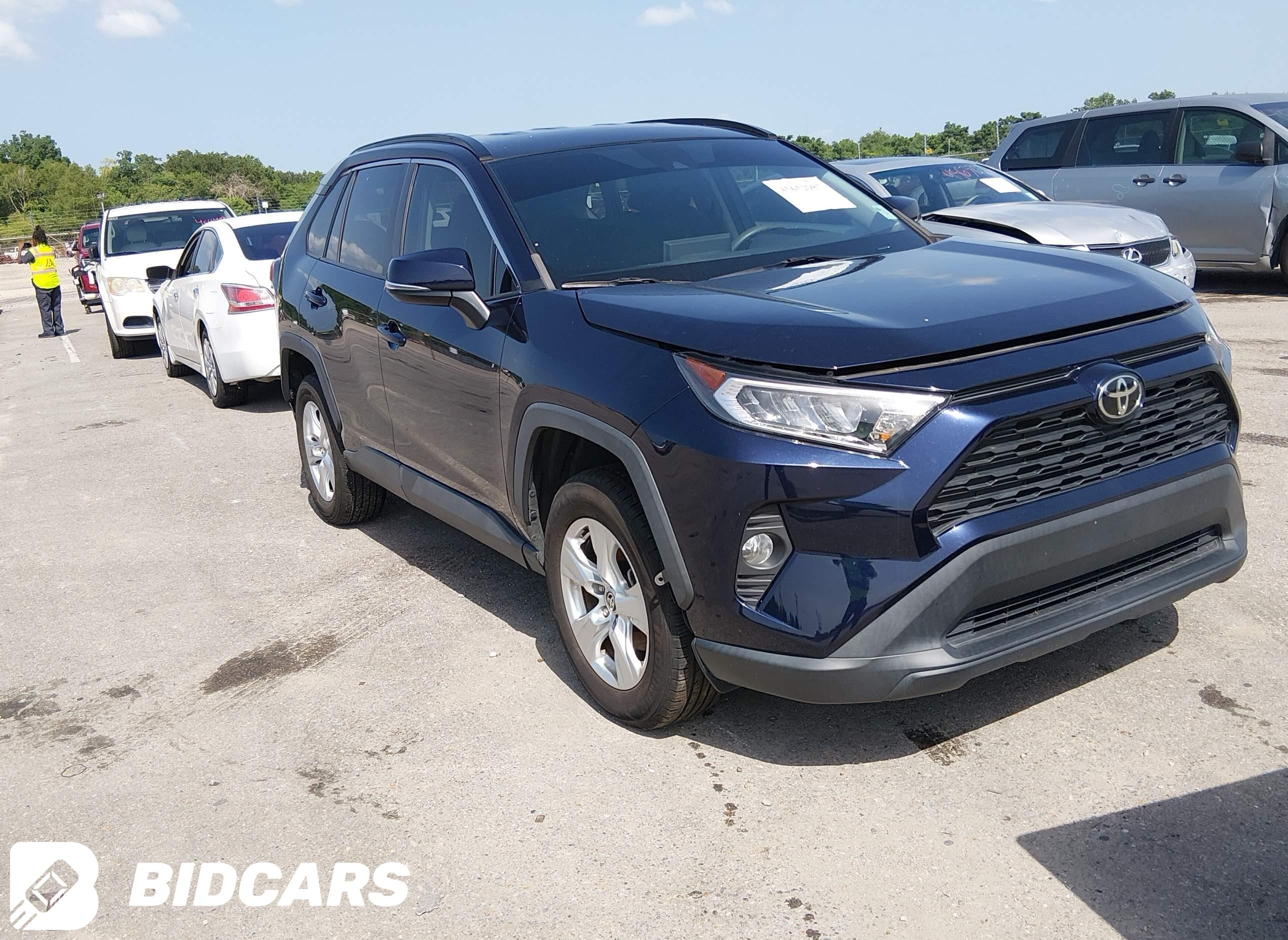 2021 Toyota RAV4, Xle