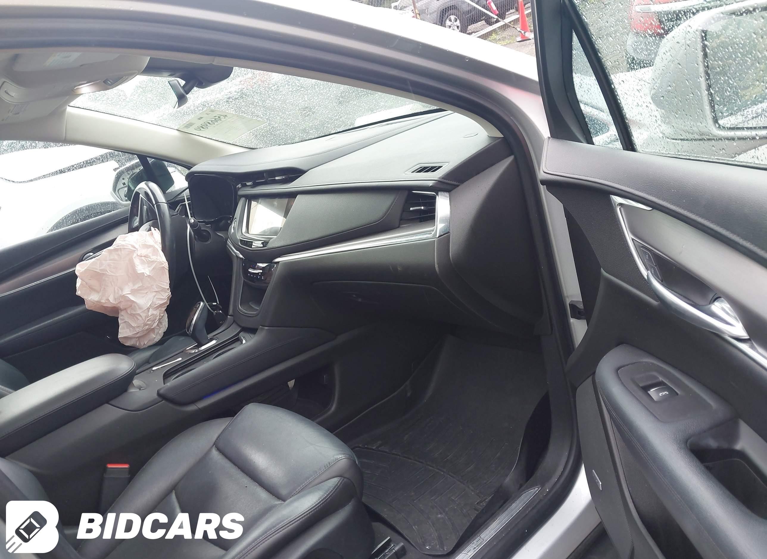 2019 Cadillac XT5, Luxury