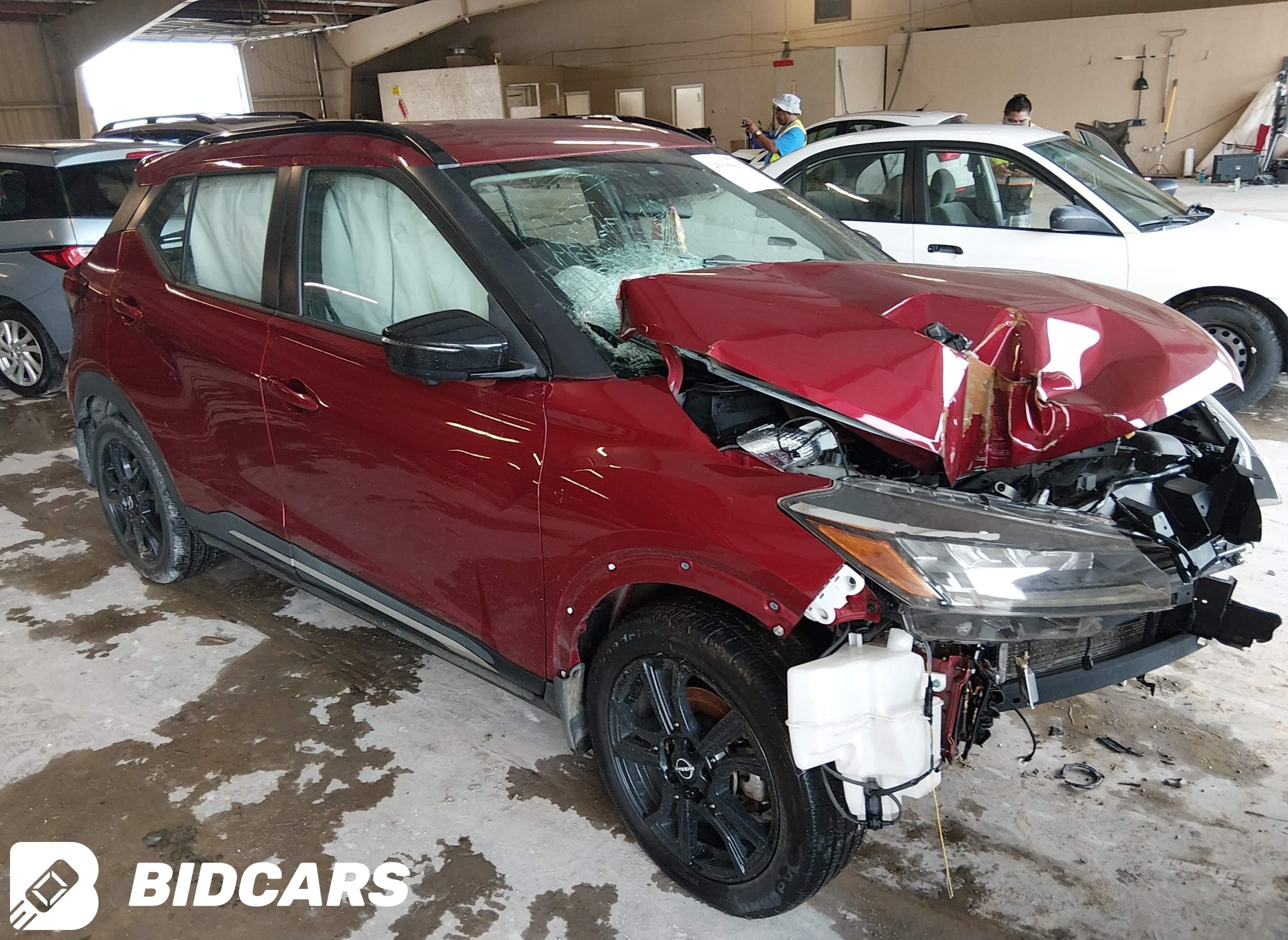 2022 Nissan Kicks, Sr Xtronic...
