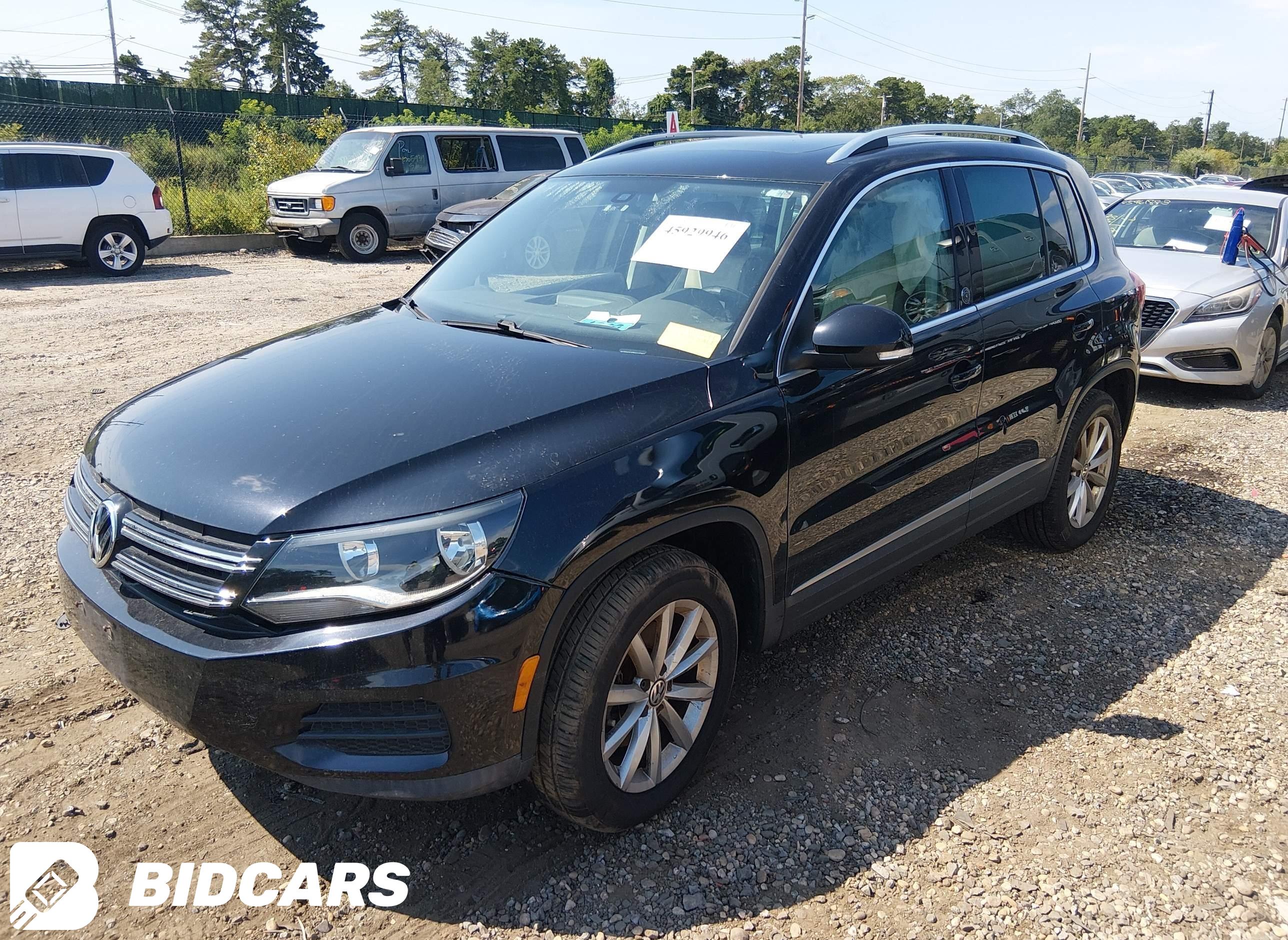 2017 Volkswagen Tiguan, 2.0T...