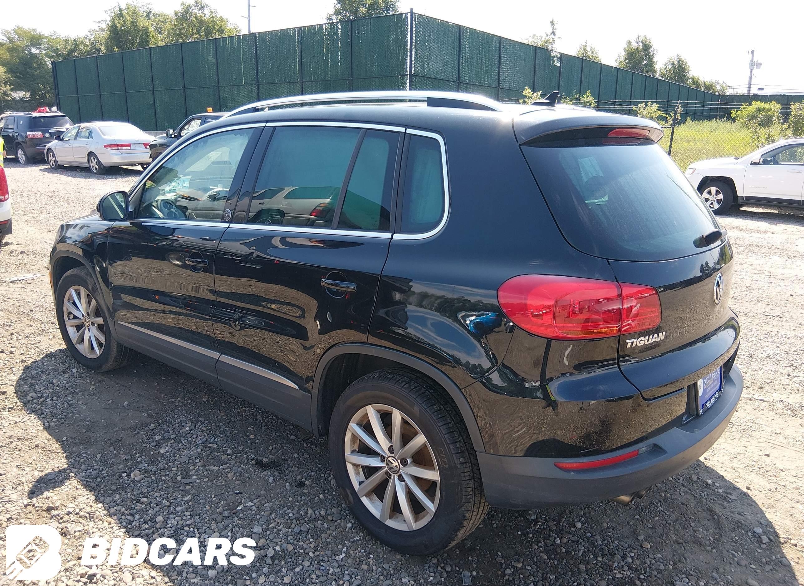2017 Volkswagen Tiguan, 2.0T...