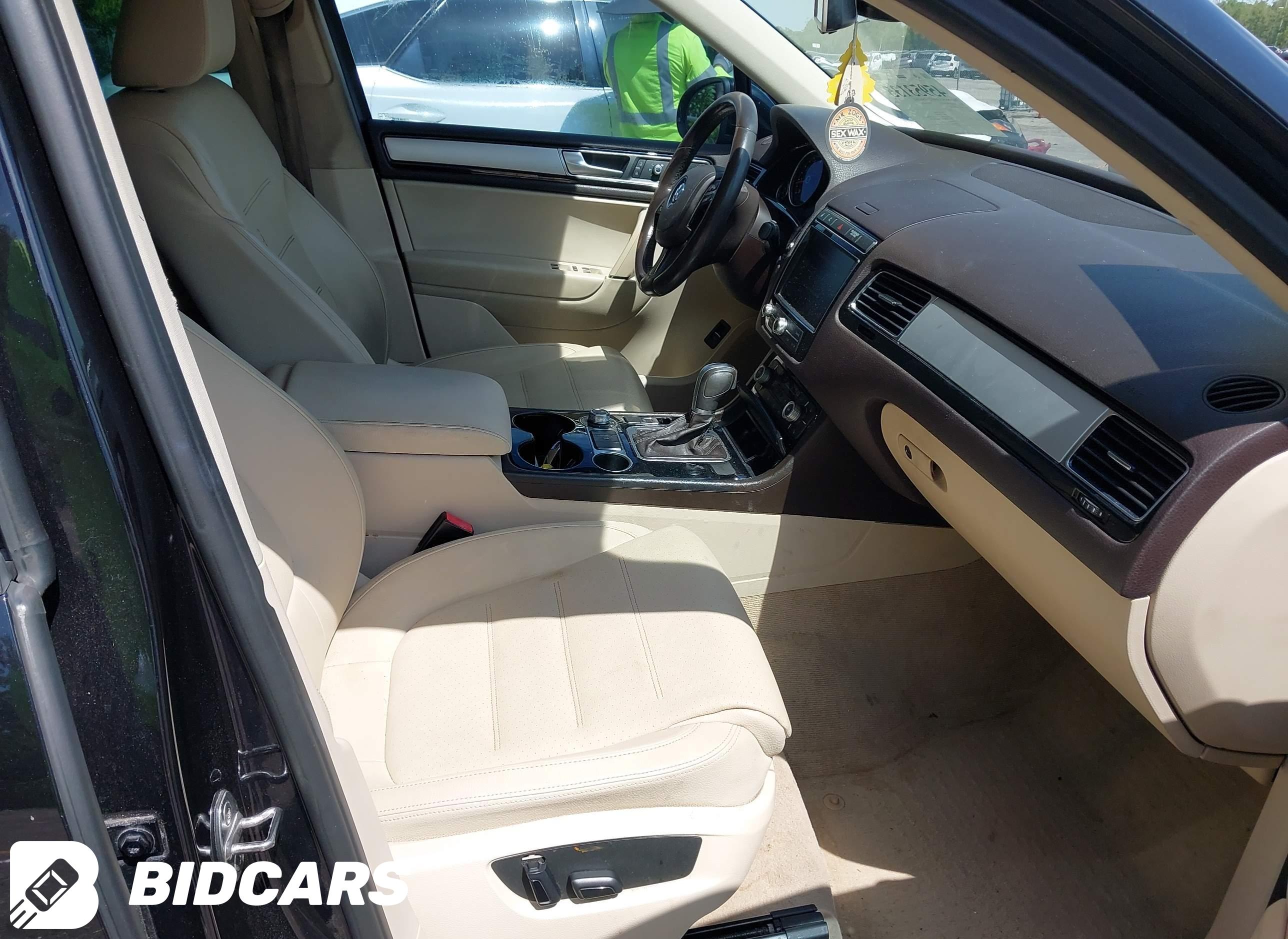 2016 Volkswagen Touareg, Spor...