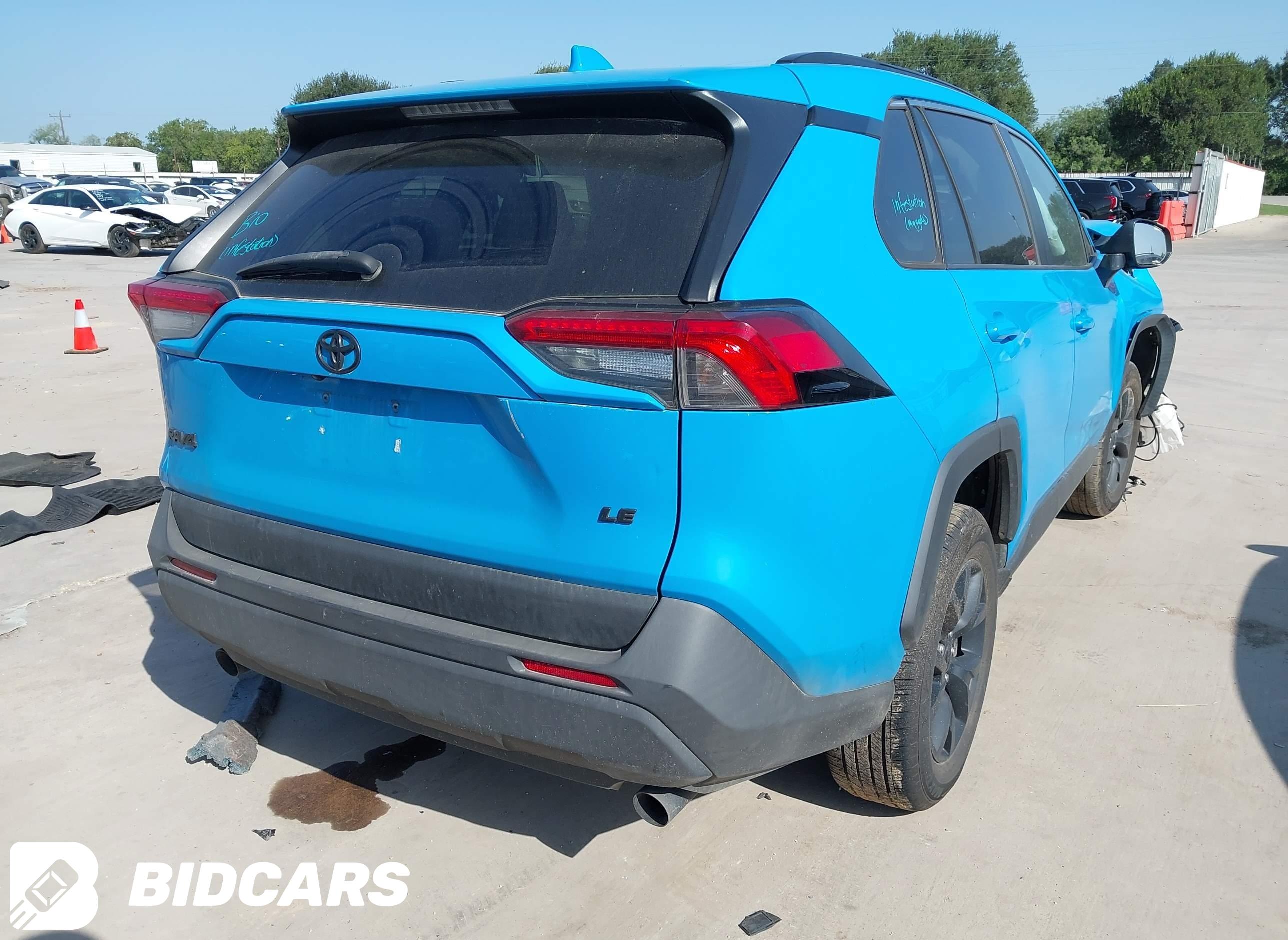 2021 Toyota RAV4, LE