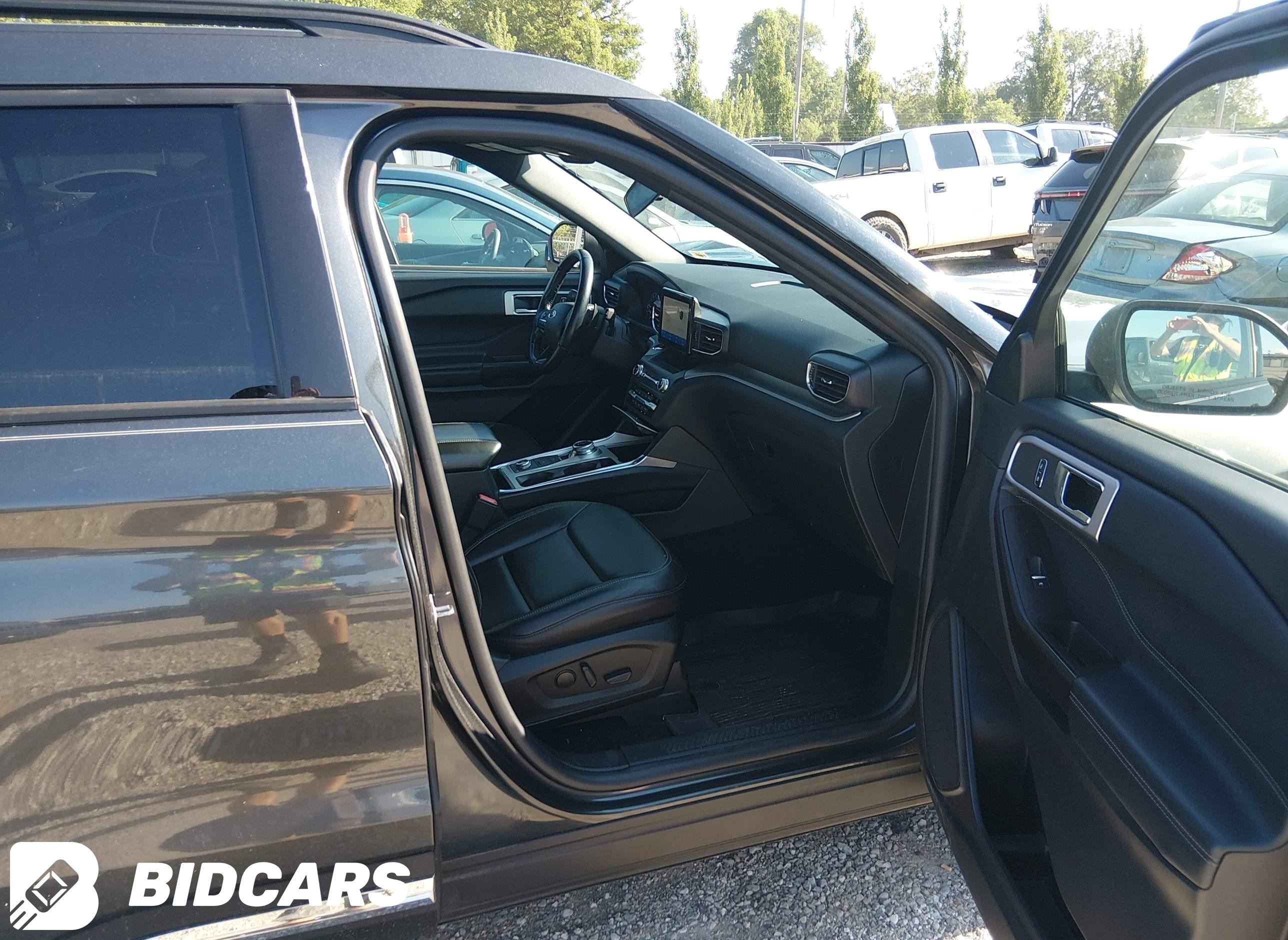 2020 Ford Explorer, Xlt