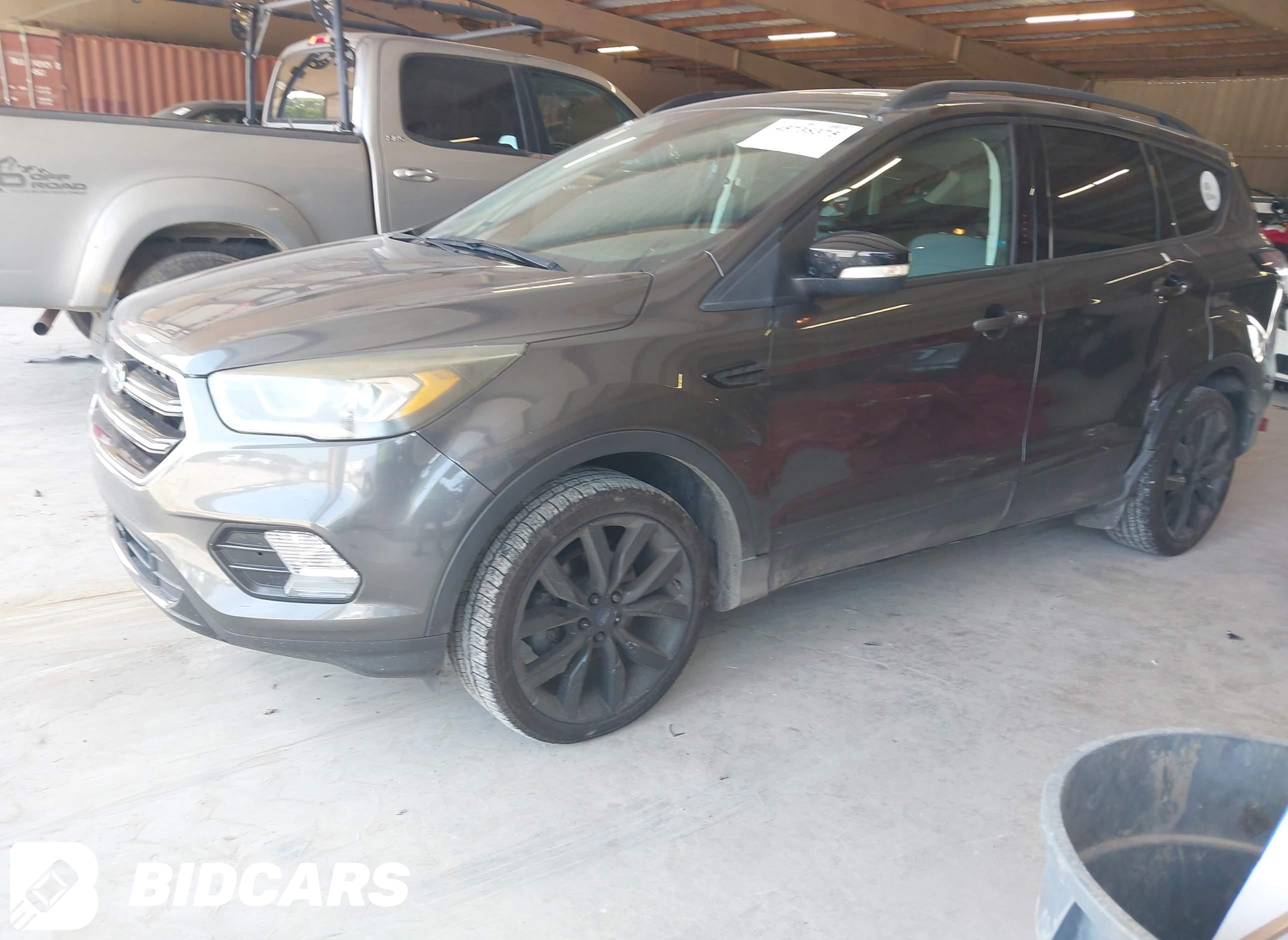 2017 Ford Escape, Titanium