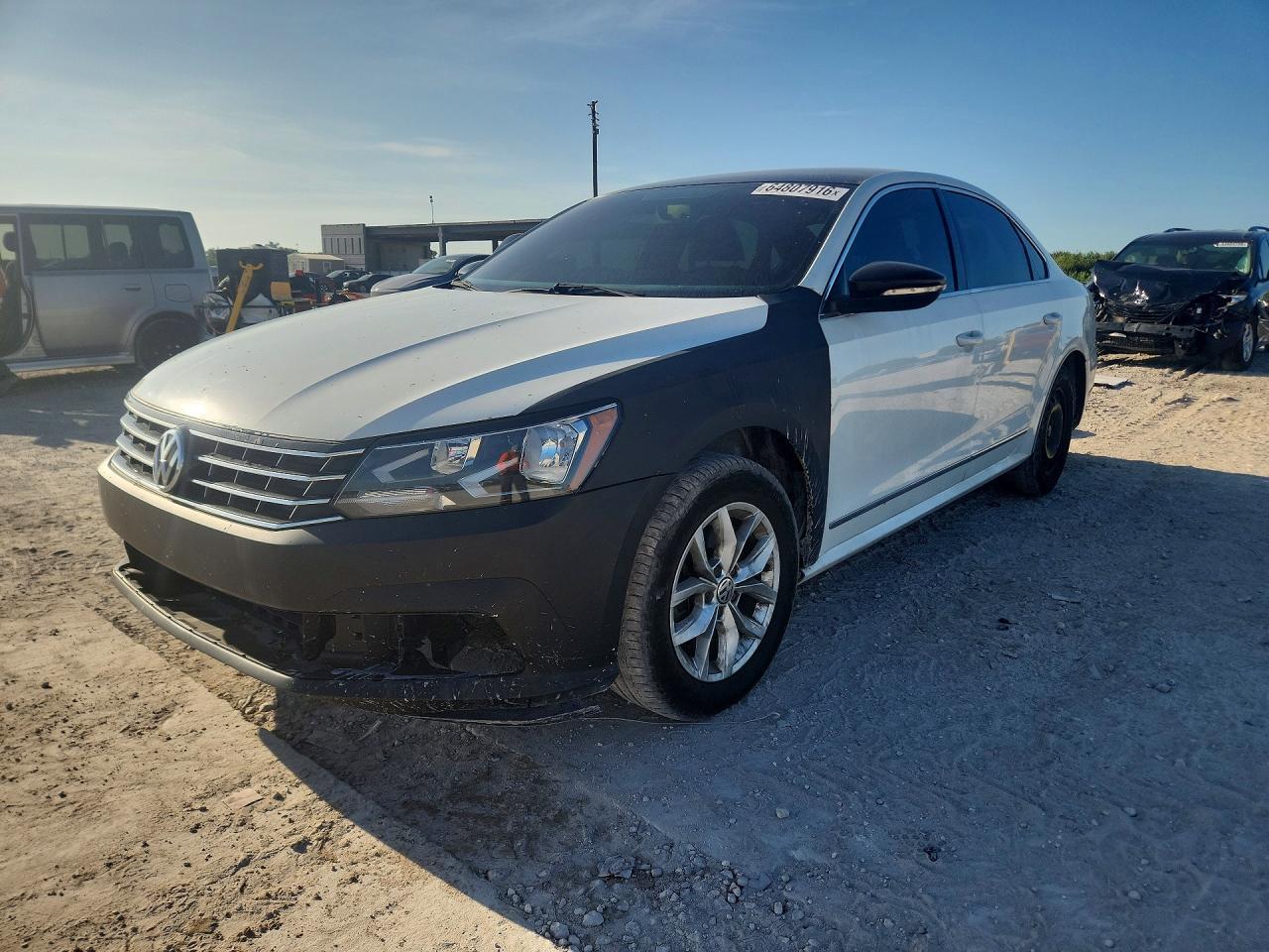 2016 Volkswagen Passat, S