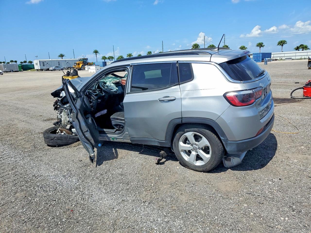2021 Jeep Compass, Latitude