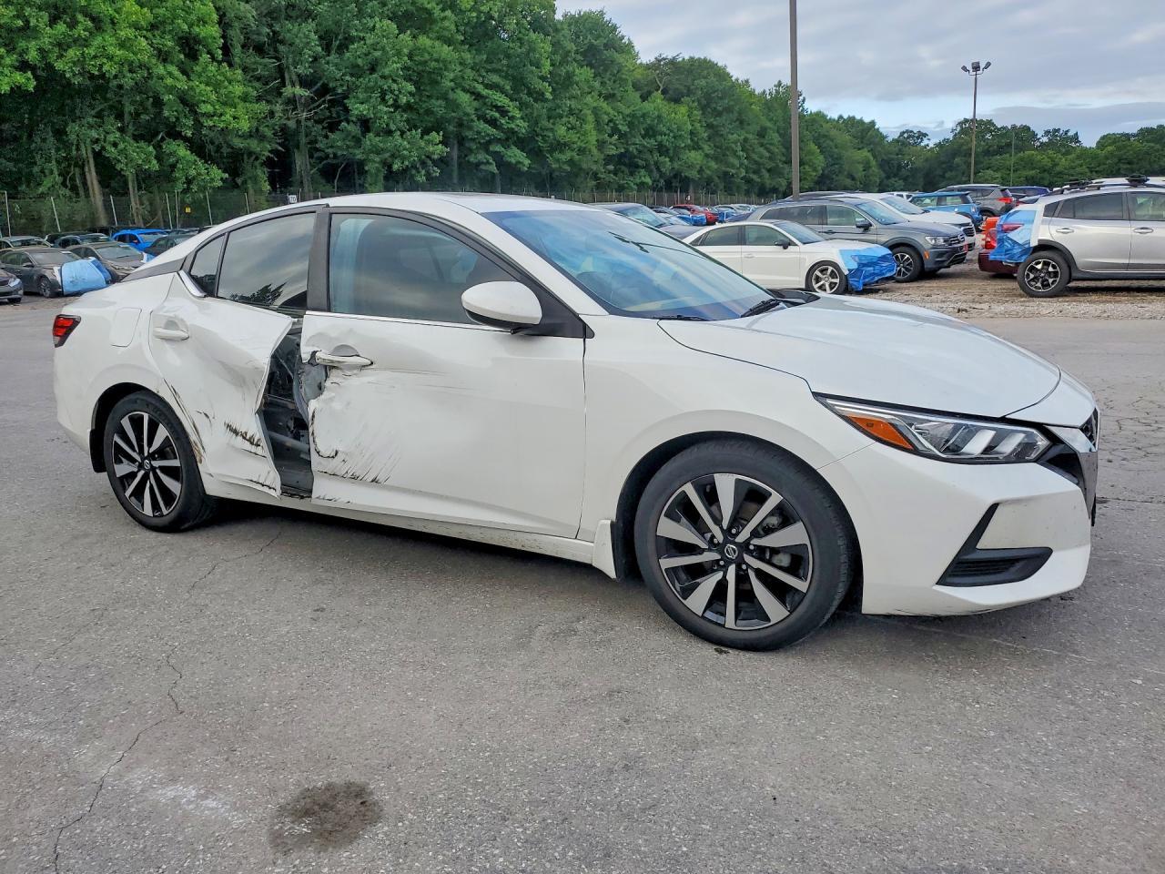2022 Nissan Sentra, SV