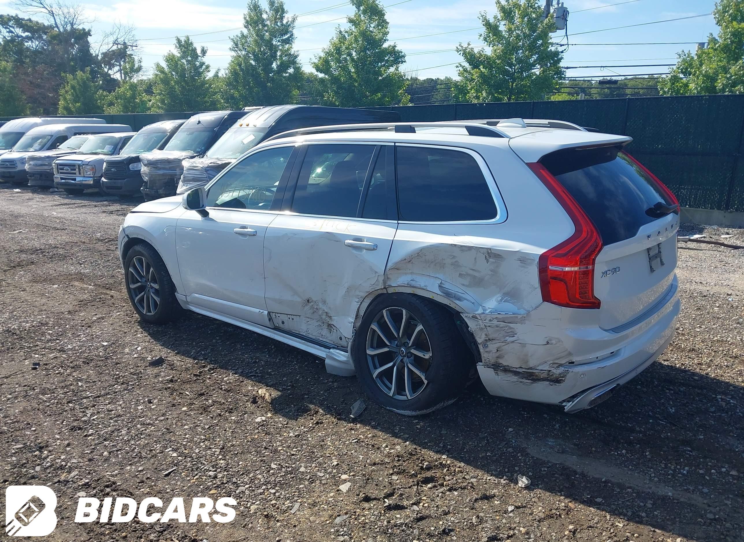 2019 Volvo XC90, T6 Momentum