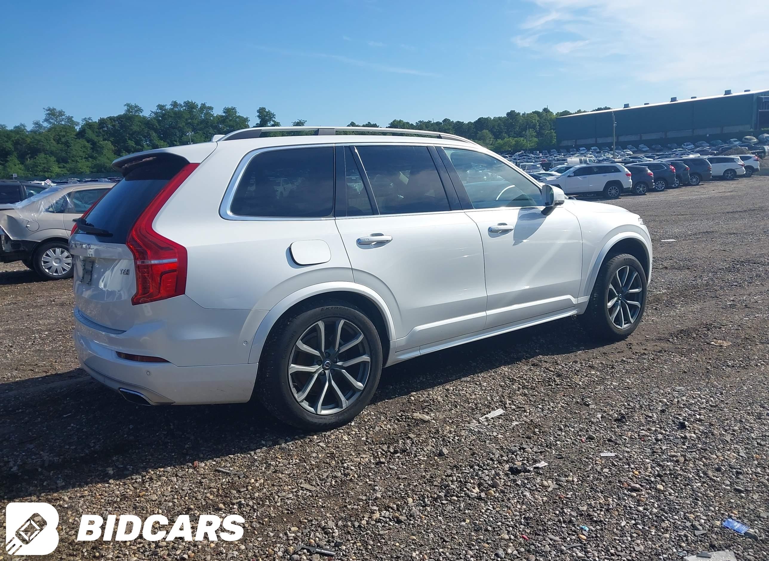 2019 Volvo XC90, T6 Momentum