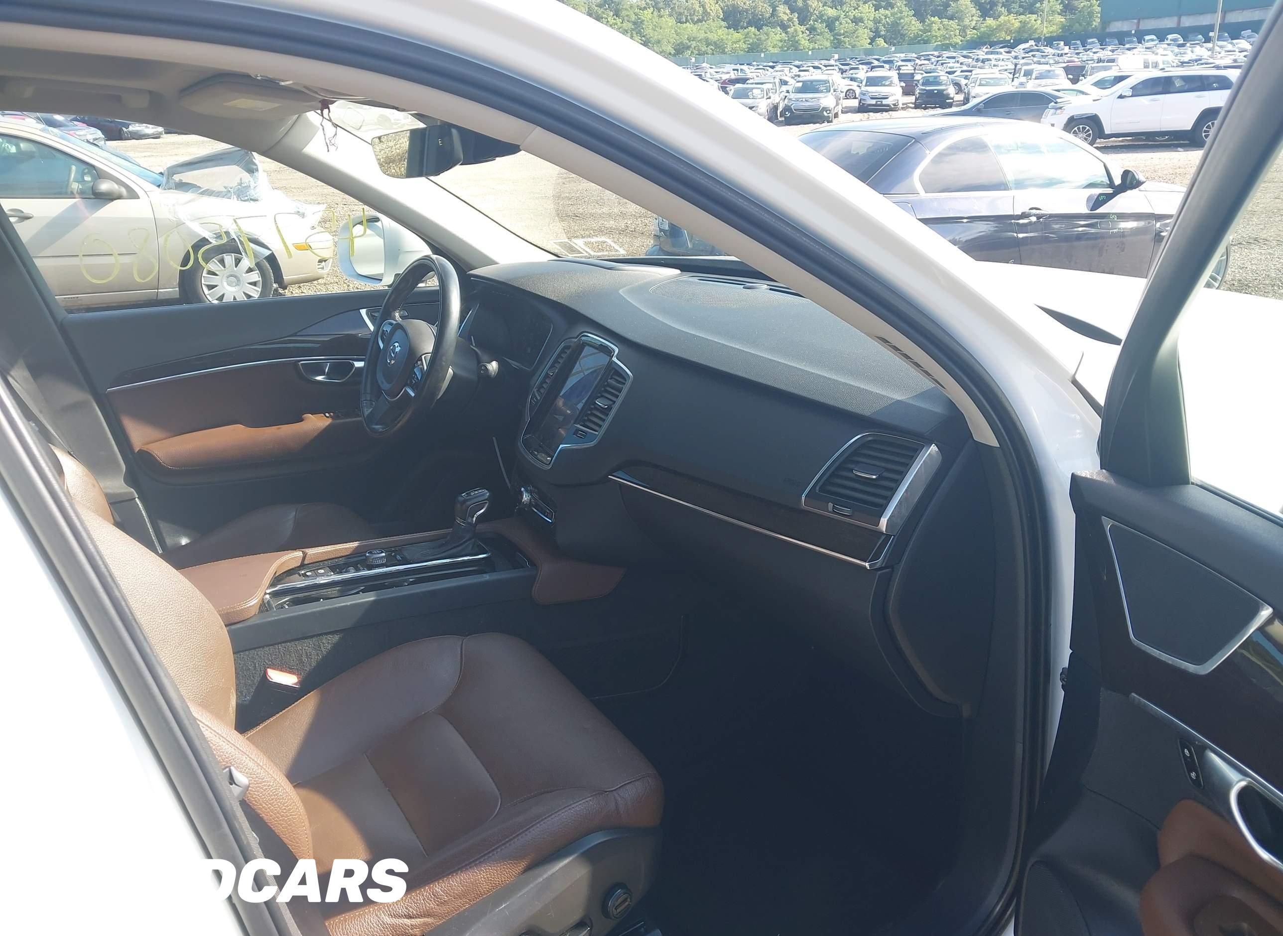 2019 Volvo XC90, T6 Momentum
