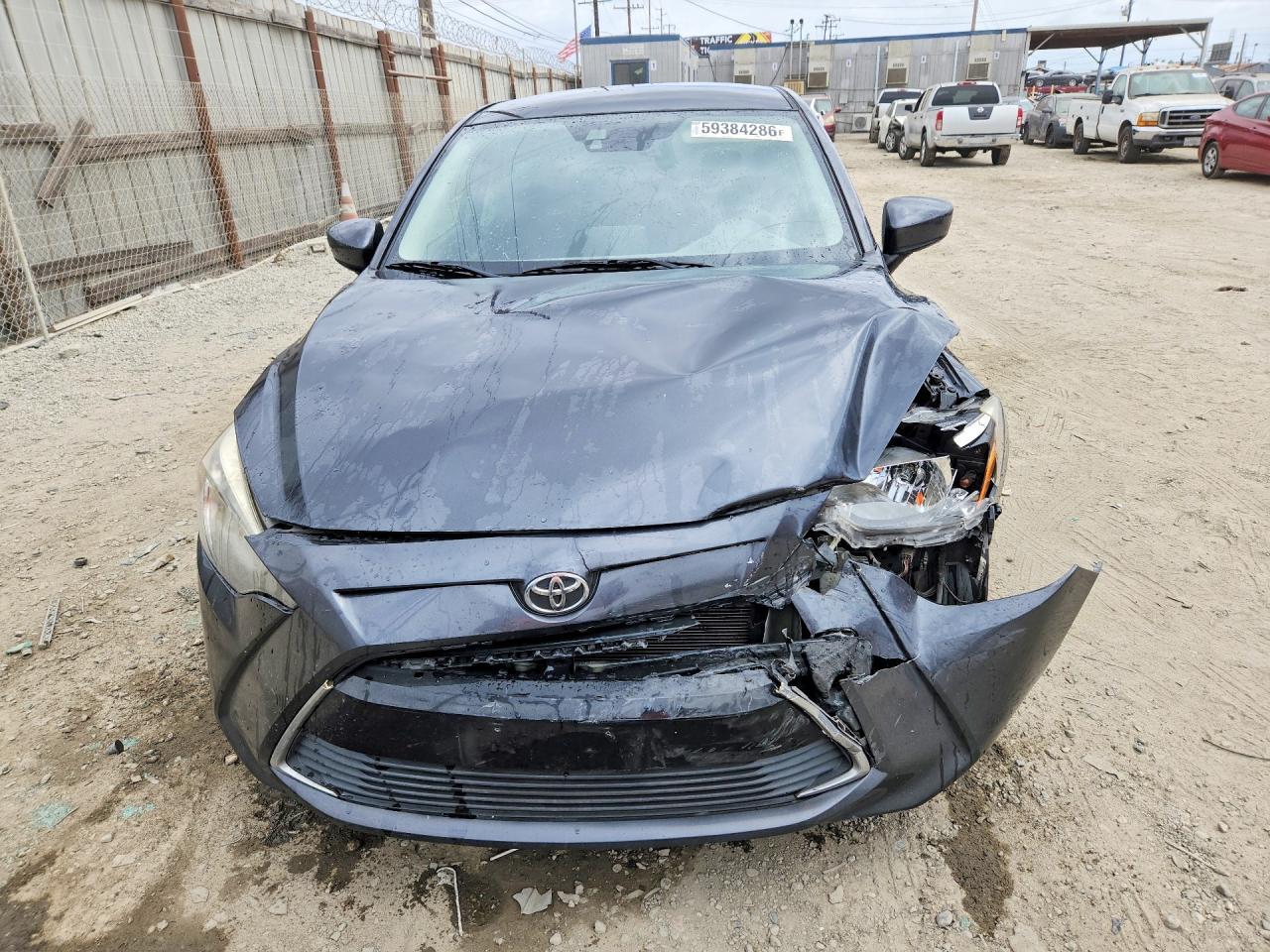 2017 Toyota Yaris, Base