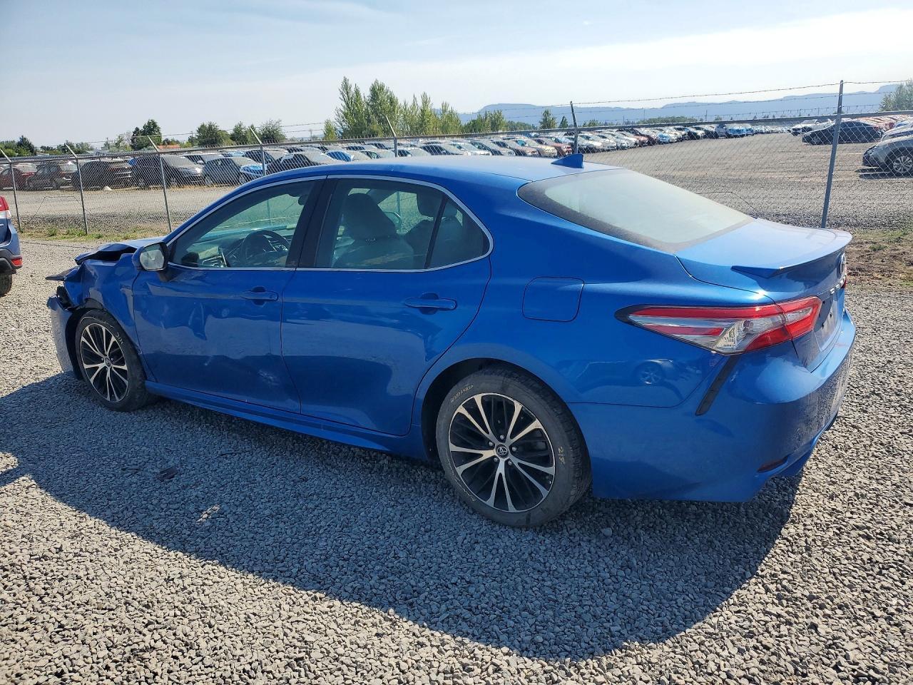2019 Toyota Camry, SE